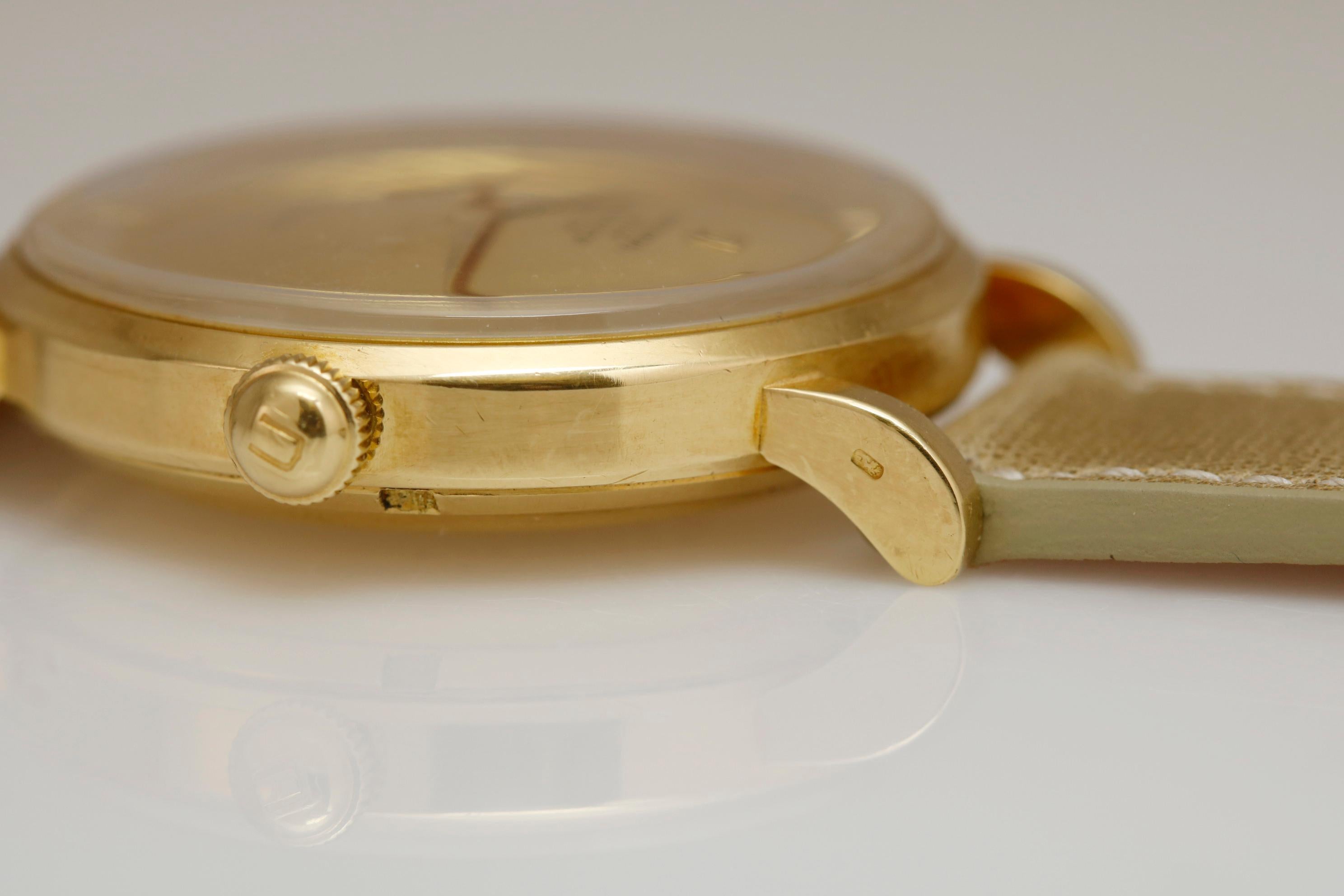 Universal Geneve Polerouter De Luxe Ref B10234 1 Yellow Gold Wristwatch c. 1950 6