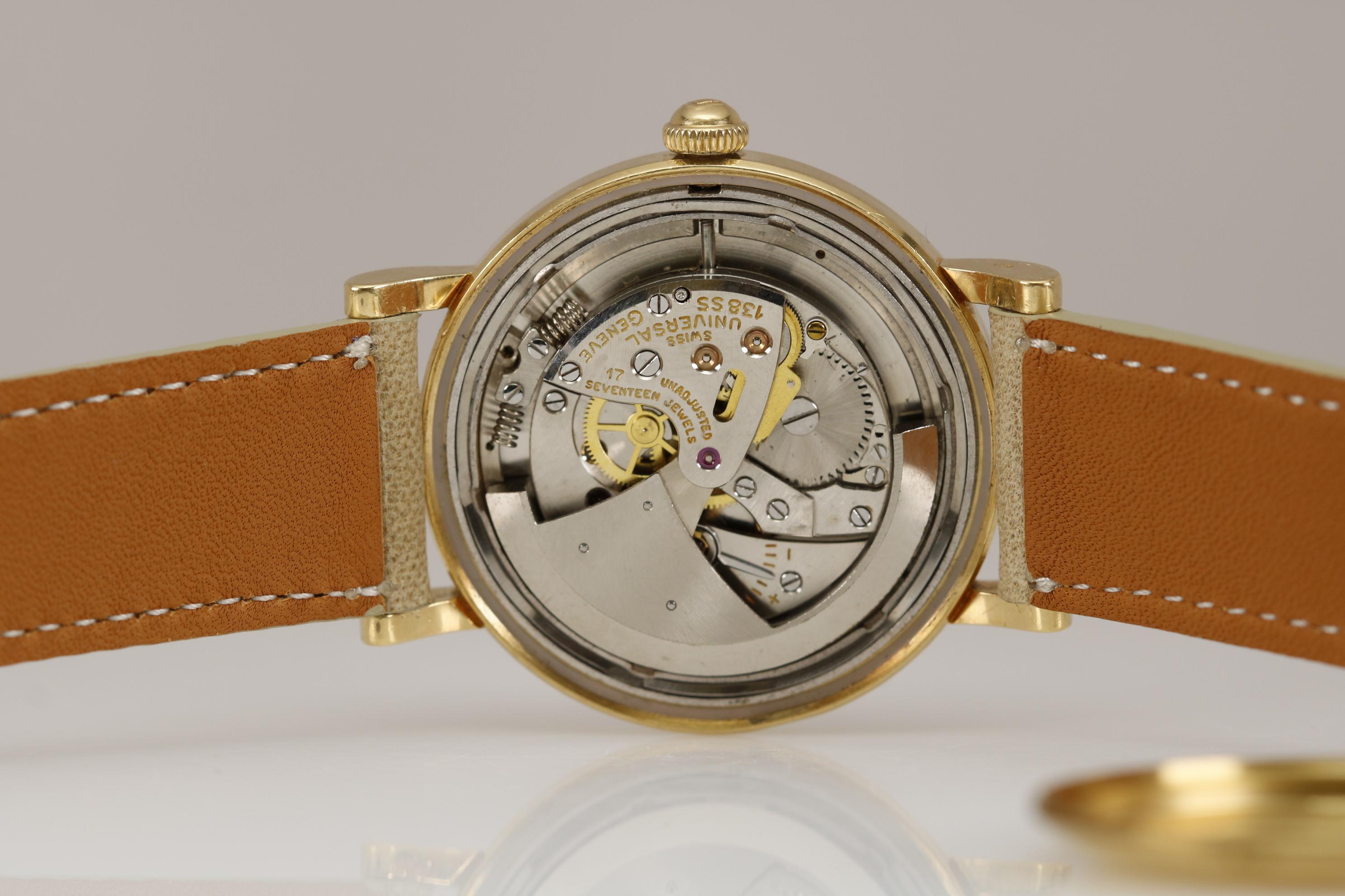 Universal Geneve Polerouter De Luxe Ref B10234 1 Yellow Gold Wristwatch c. 1950 2