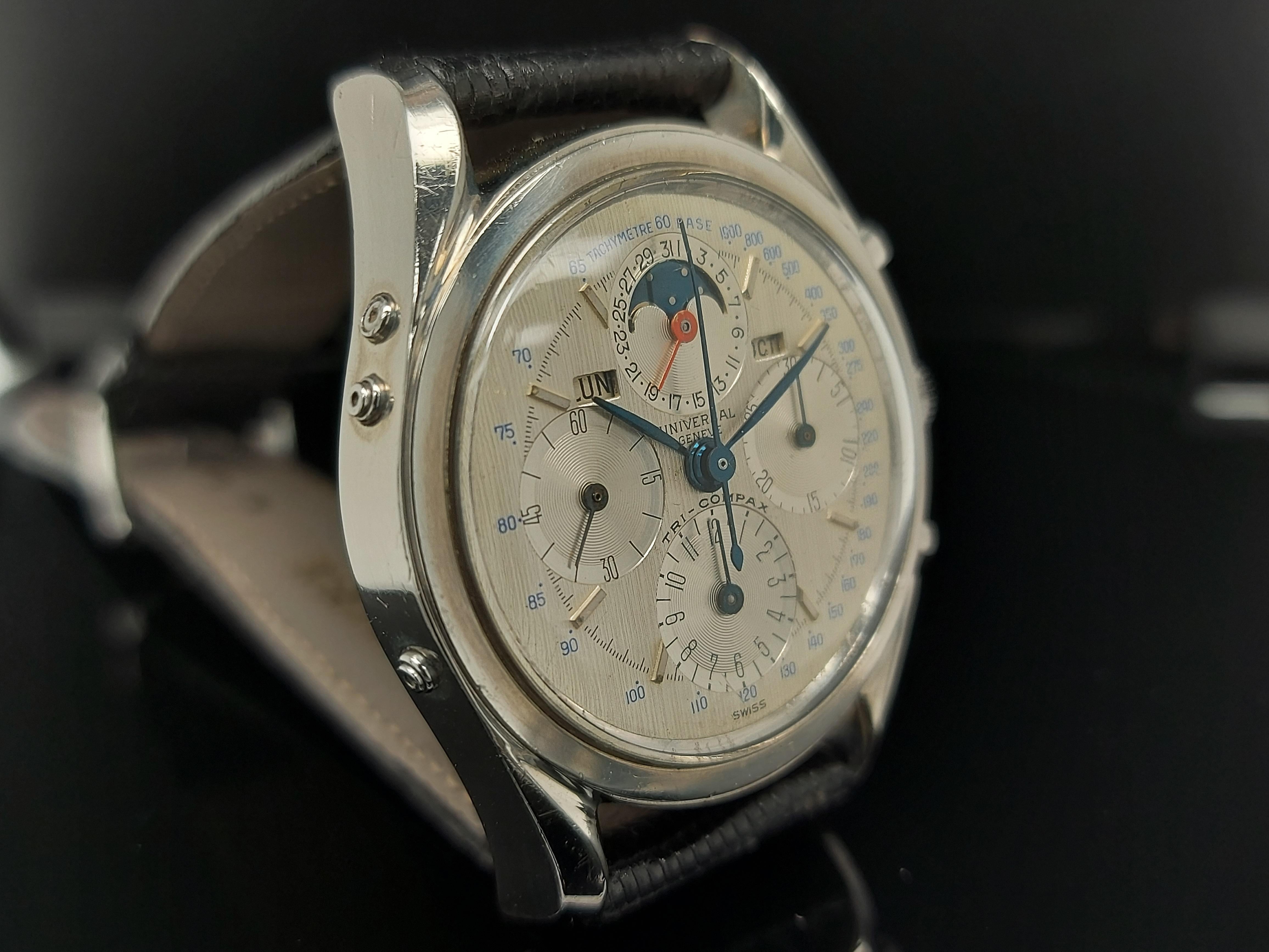 Universal Genève Tri Compax Chronograph Ref 222100, Rare Collector Watch en vente 7