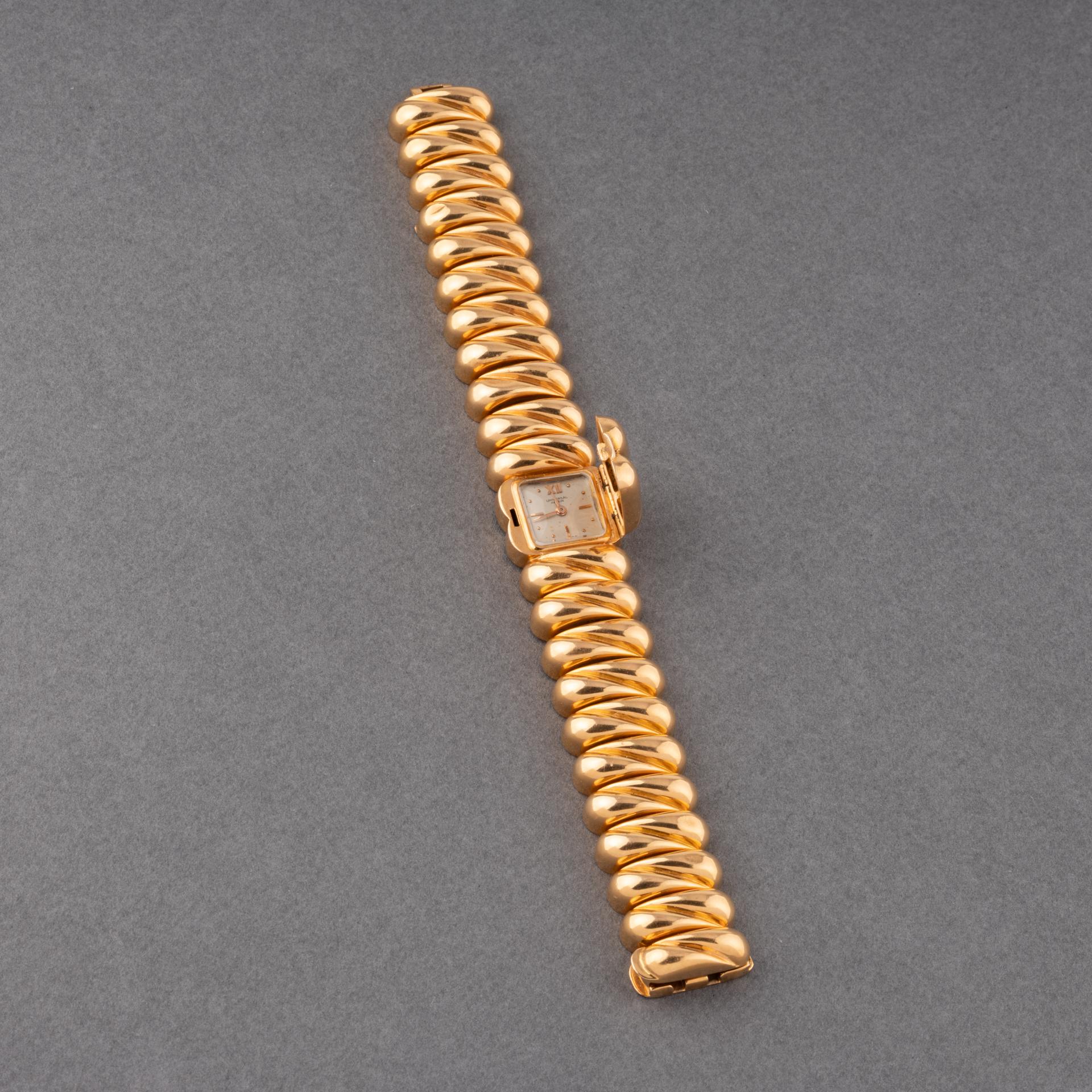 Women's Universal Genève Vintage Watch Bracelet For Sale