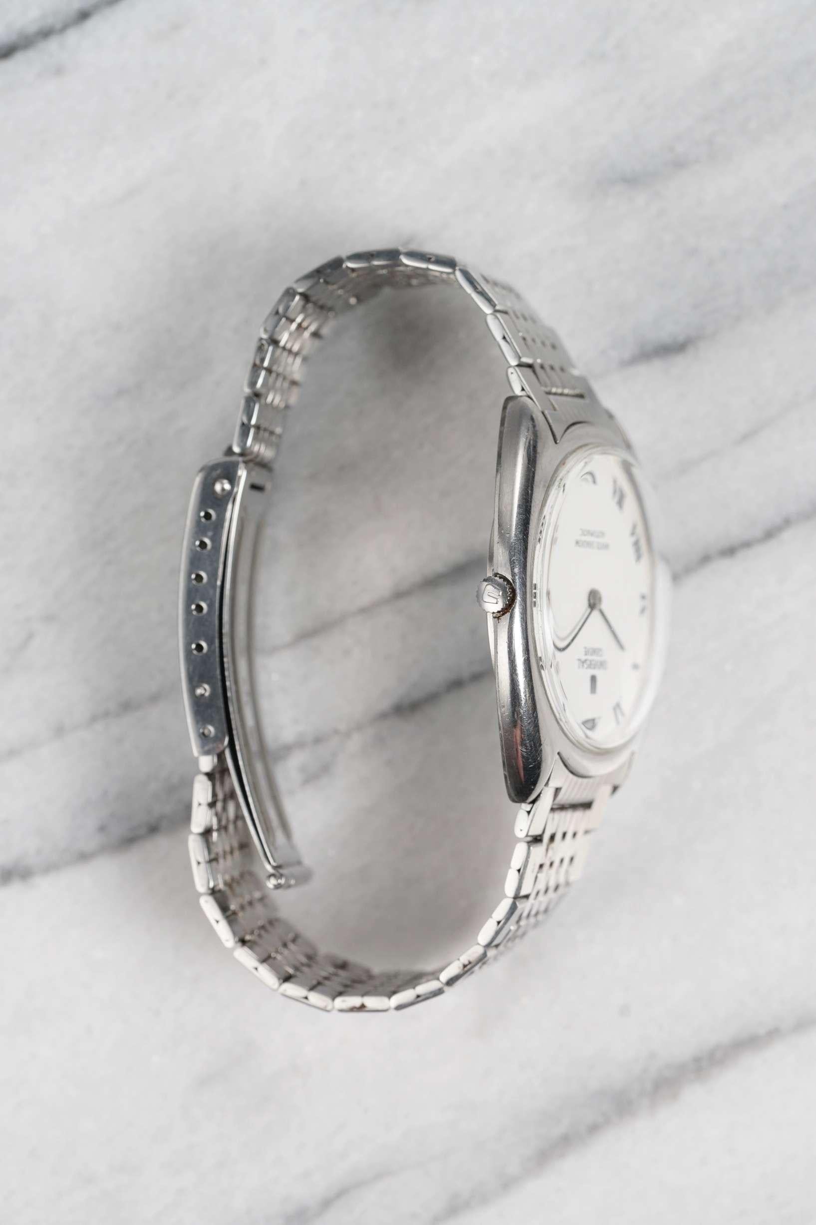 Universal Geneve White Shadow Watch, 1970s In Good Condition For Sale In New York, NY