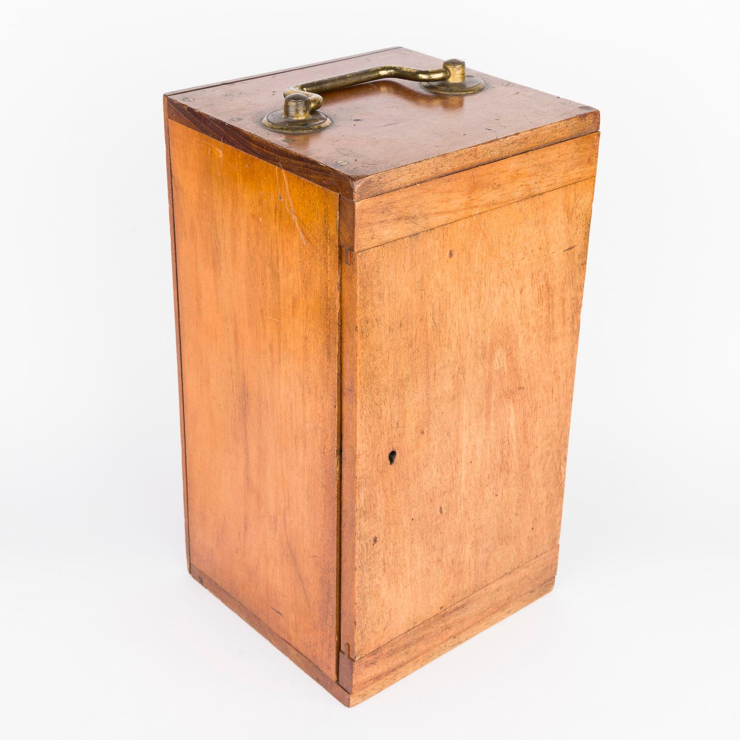 Universal Microscope by R & J Beck of London, 1867. For Sale 10