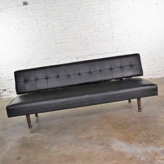 Universal of High Point Midcentury Canapé convertible en vinyle noir et faux cuir