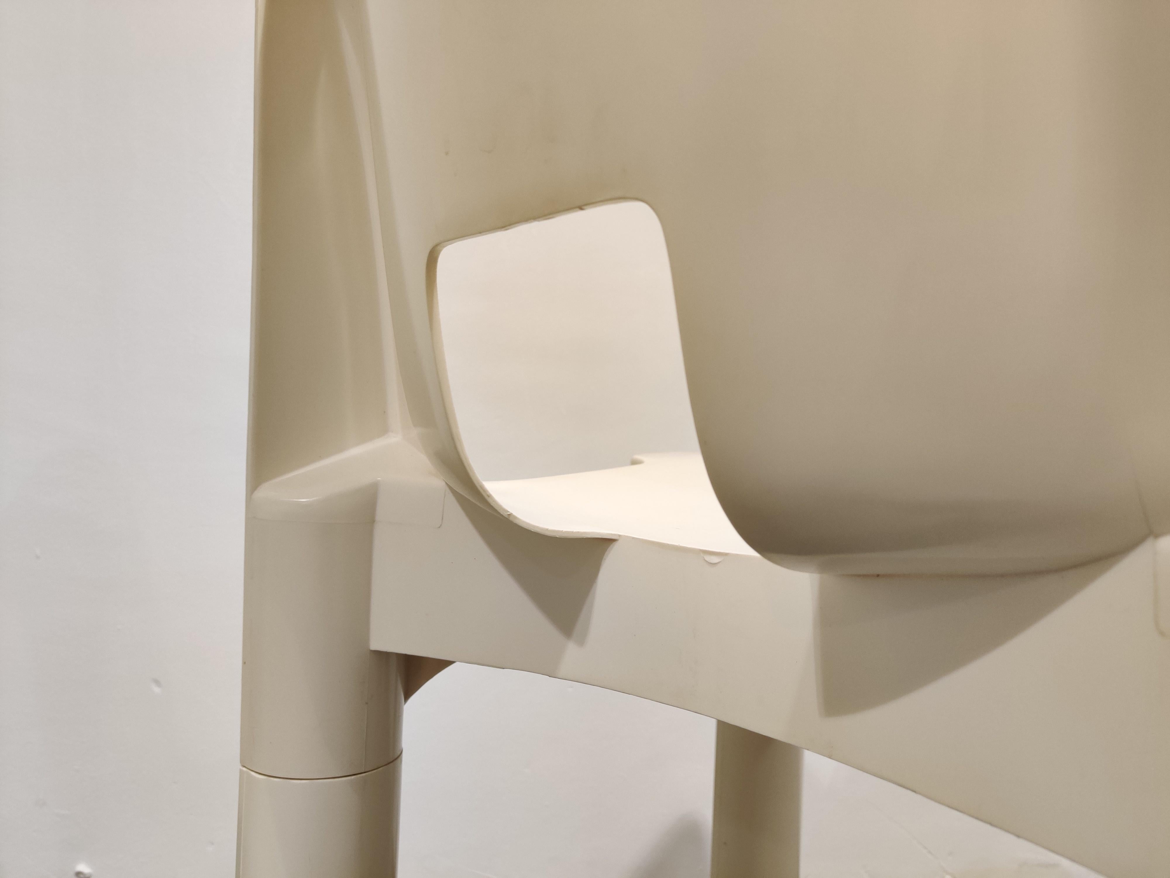 Mid-20th Century Universal Plastic Chairs Model 4869 by Joe Colombo for Kartell