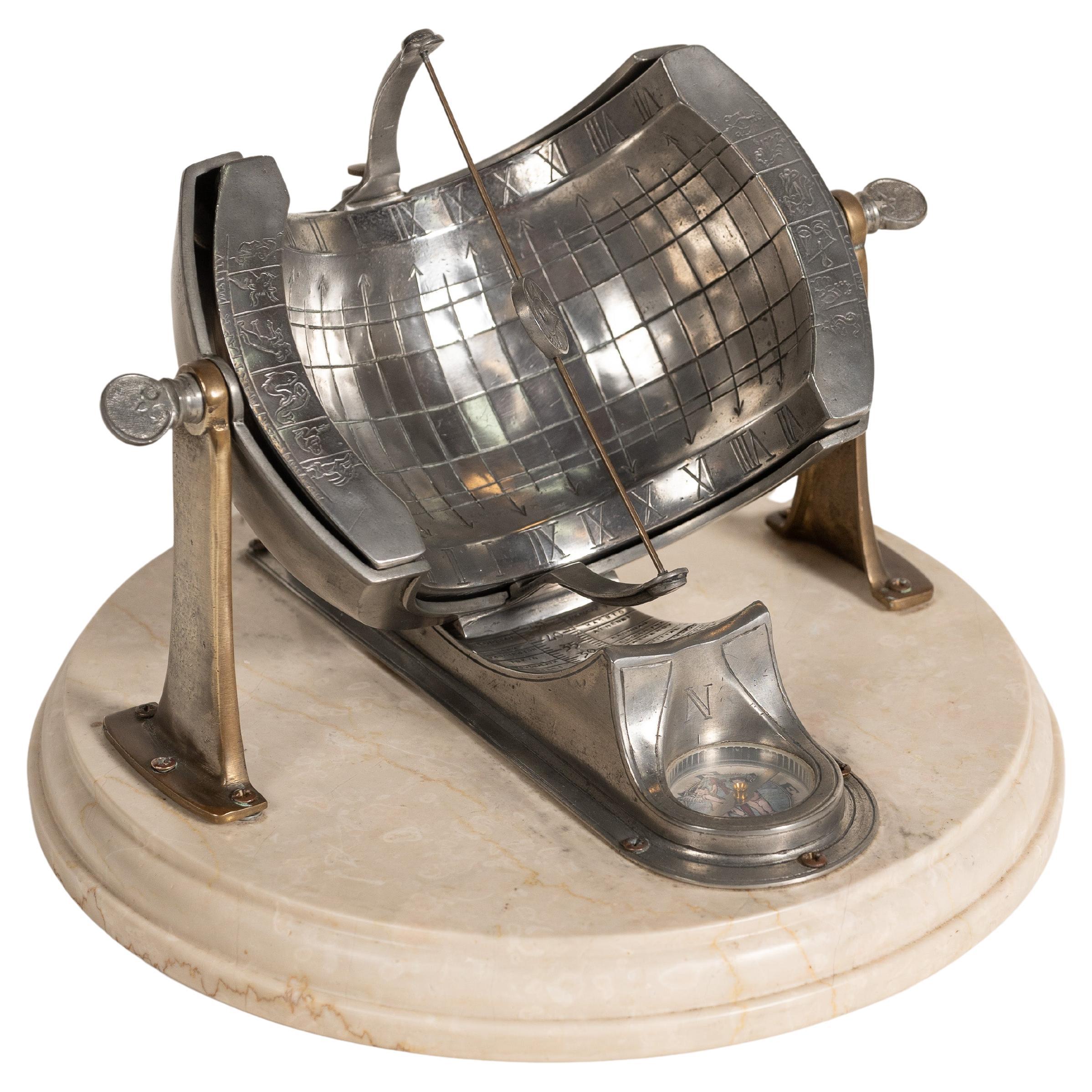 Universal-Sonnenuhr/verstellbare äquatoriale Sonnenuhr auf Marmor, Italien im Angebot