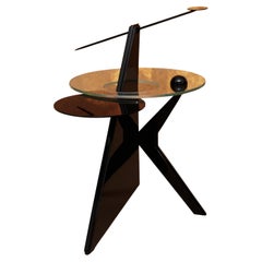 Universe Beistelltisch aus Metall, Messing, Lack und gehärtetem Glas von Artempo