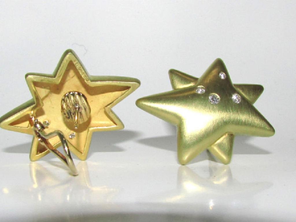 Unknown Designer 18 Karat .50 Carat Diamonds Star Clip Earrings Heavy In New Condition For Sale In New York, NY