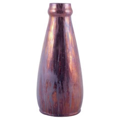 Unknown French ceramicist. Large ceramic vase with eosin glaze. Ca. 1930s