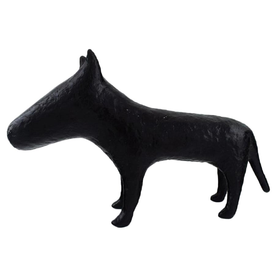 Disegnatore francese sconosciuto, Scultura di grandi dimensioni in gres, Bull Terrier inglese