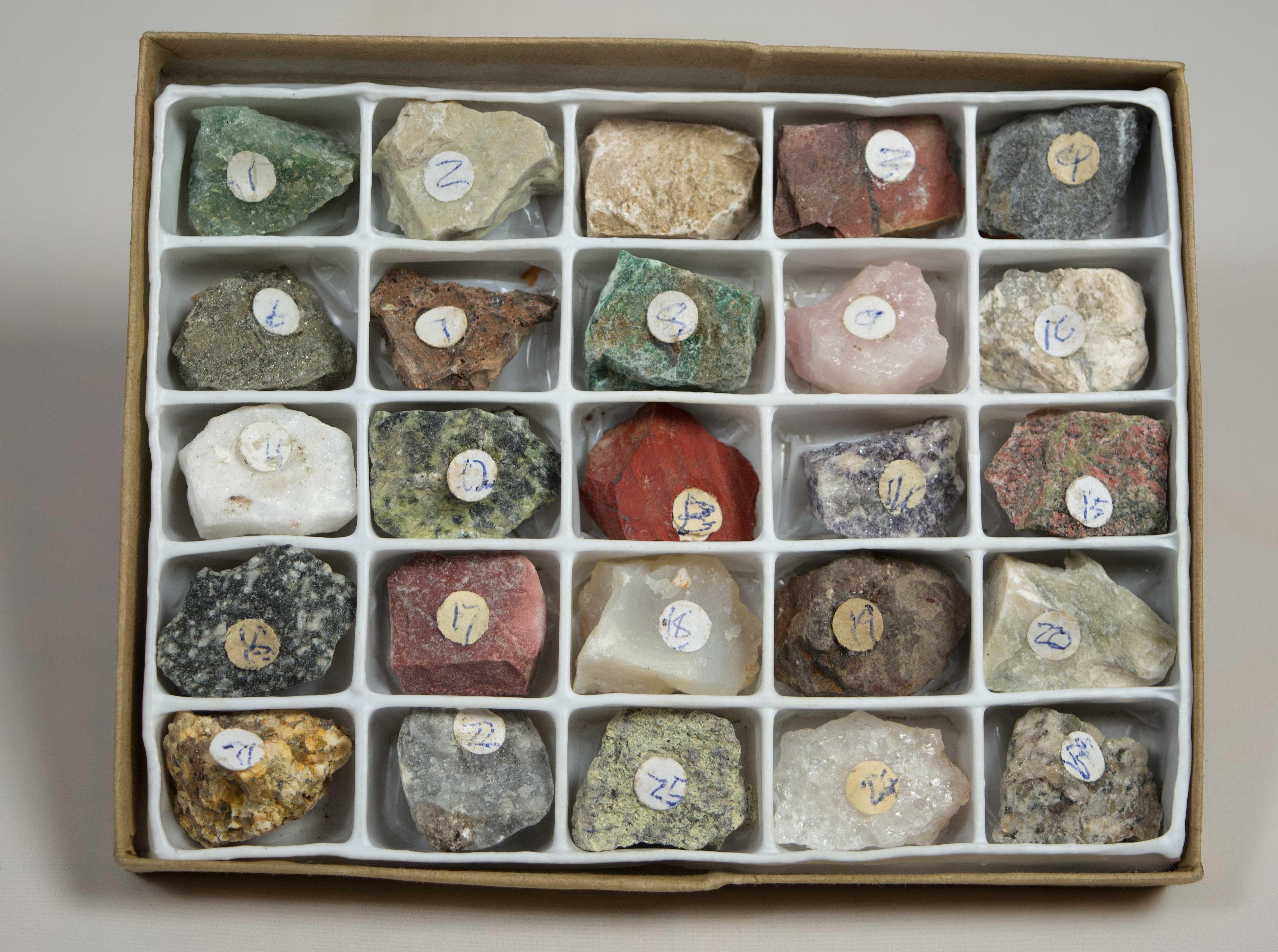 25 Shona Stone Samples with Specimen Box - Art by Unknown