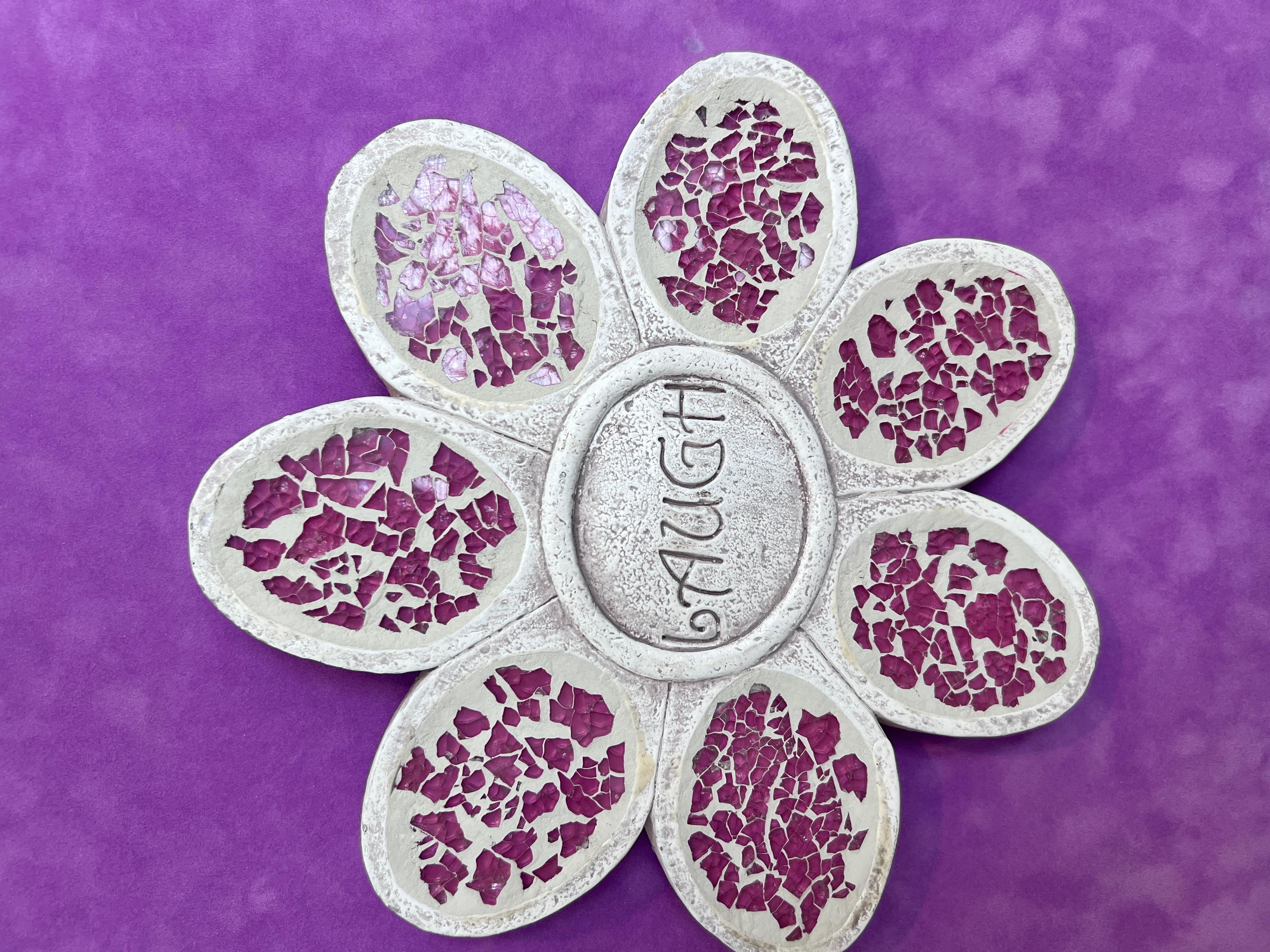 Art mural 3D, fleur en mosaïque, œuvre d'art mixte, décor inspiré, art violet en vente 1