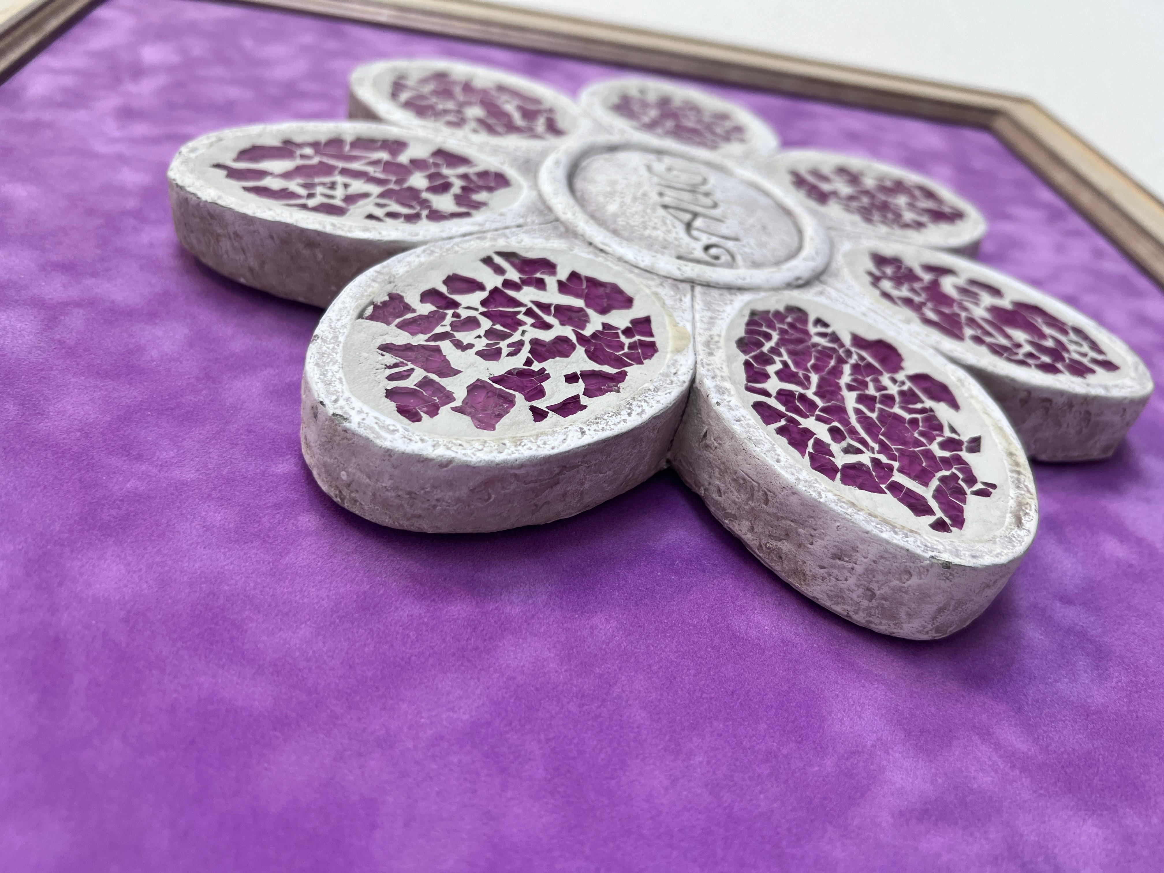 Art mural 3D, fleur en mosaïque, œuvre d'art mixte, décor inspiré, art violet en vente 6