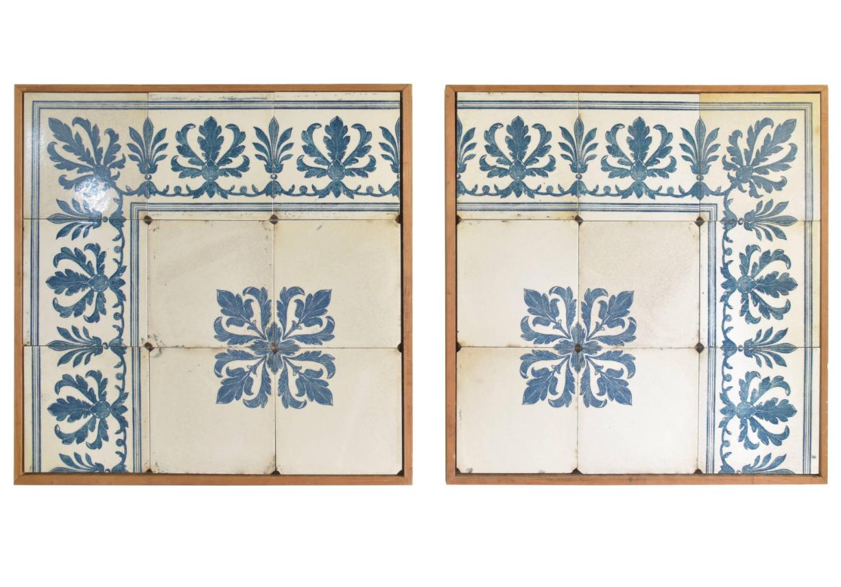 Antique Blue and White Portuguese Tiles Framed in Modern Wood Frames – Mixed Media Art von Unknown