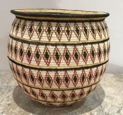 Basket, Wounaan Tribe Panama Darien Rainforest, gold, black, red, white 