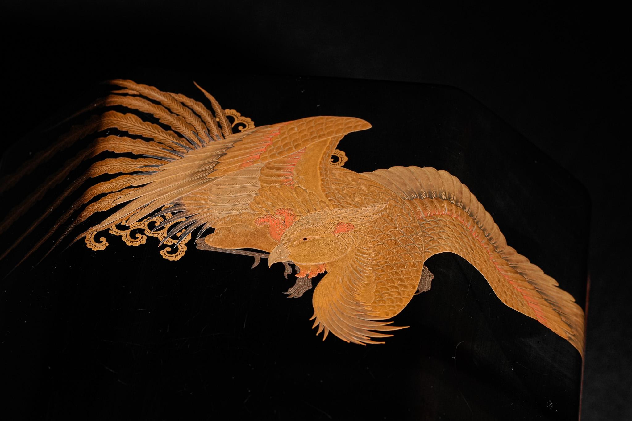 Edo-Period Maki-e Lacquer Drum Box with Phoenix and Paulownia For Sale 3