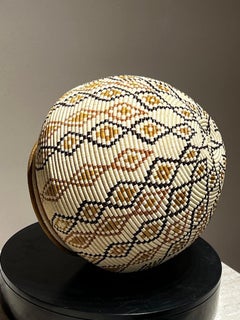 Geometric Basket, tan, white, black, Wounaan Tribe, Panama, rainforest, diamonds