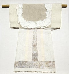 Handgeprägter cremefarbener Kimono aus Keramik, Kunst aus Japanischem Fiberglas, Handarbeit