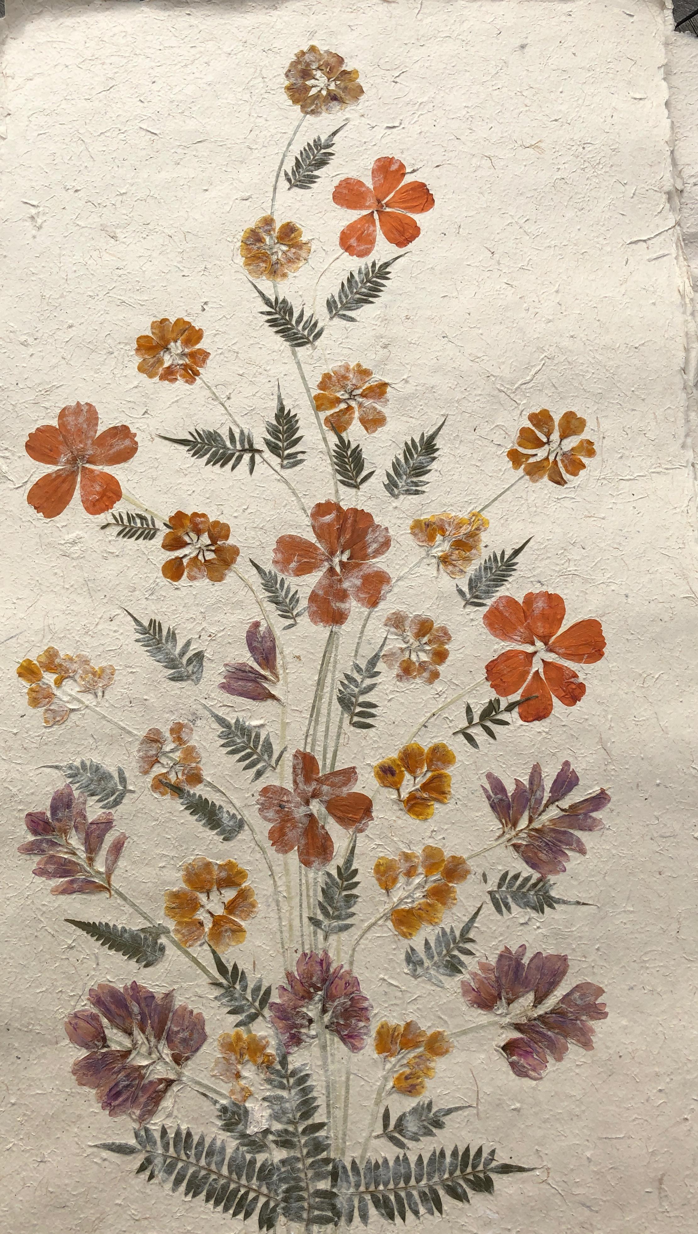 Fleurs séchées Madagascannes sur papier fait main