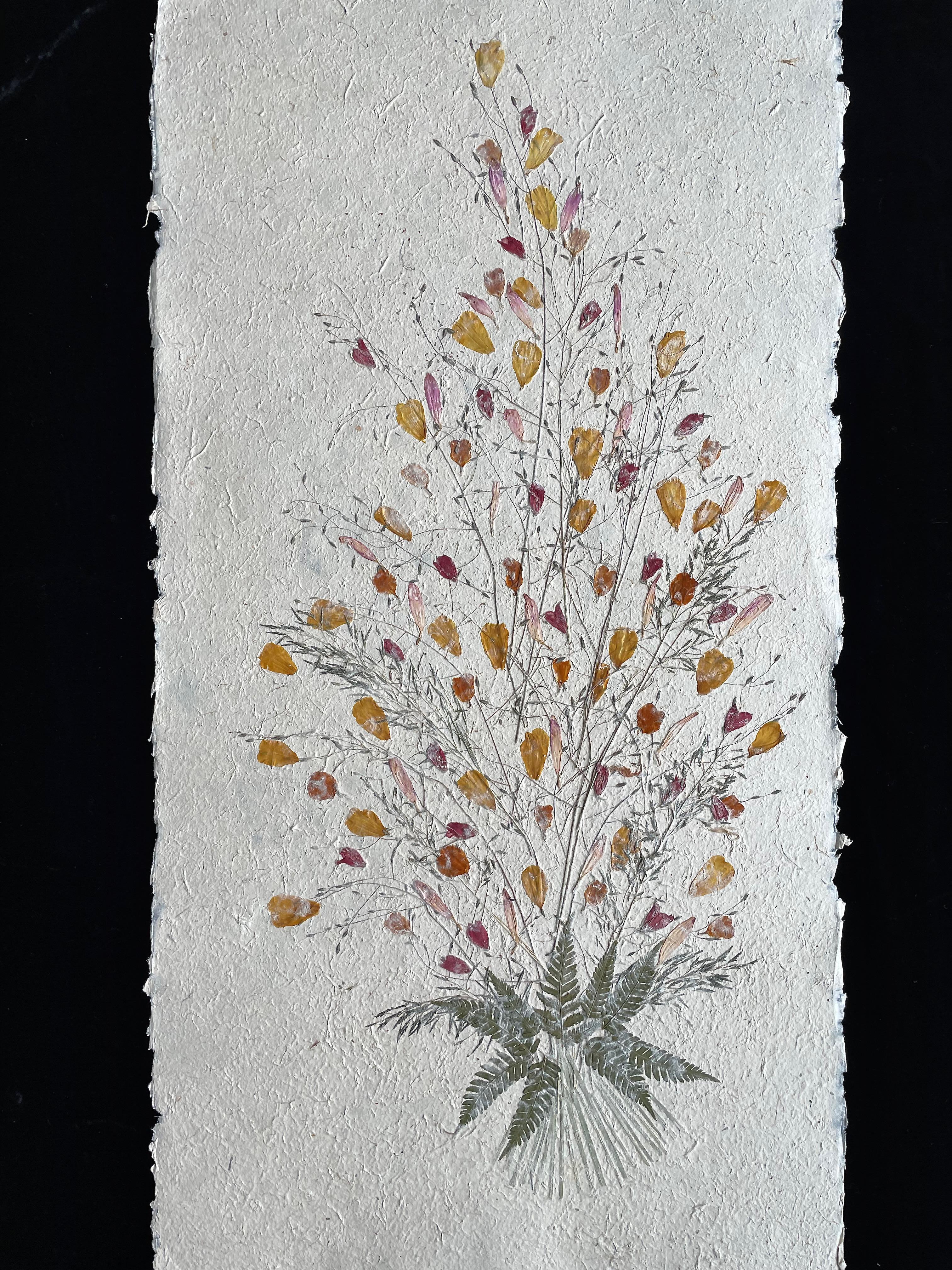 Dried-Blumen auf handgefertigtem Papier, venezianisch