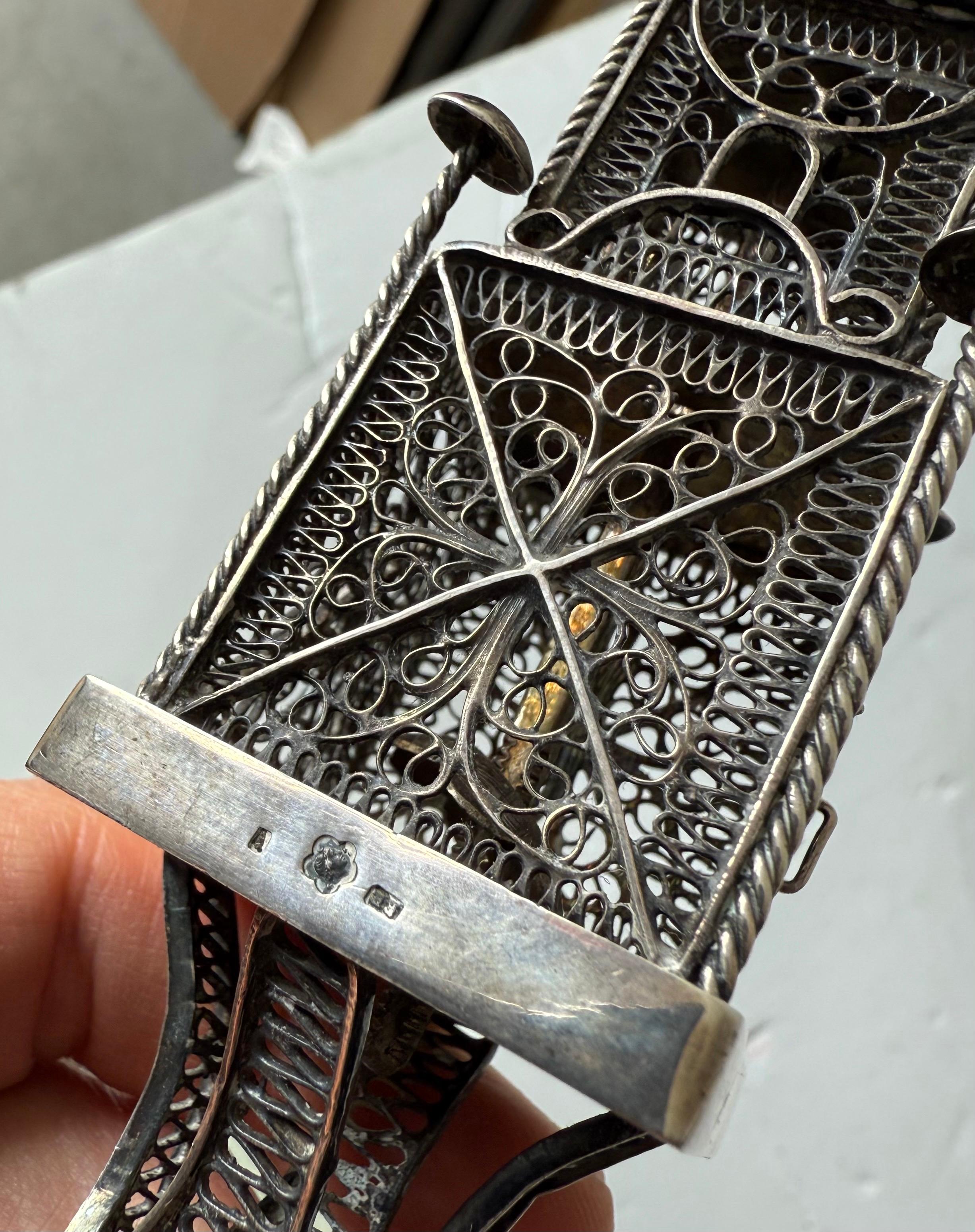 Rare tour à pointes judaïque Besamim austro-hongrois du 19ème siècle en argent filigrane en vente 4