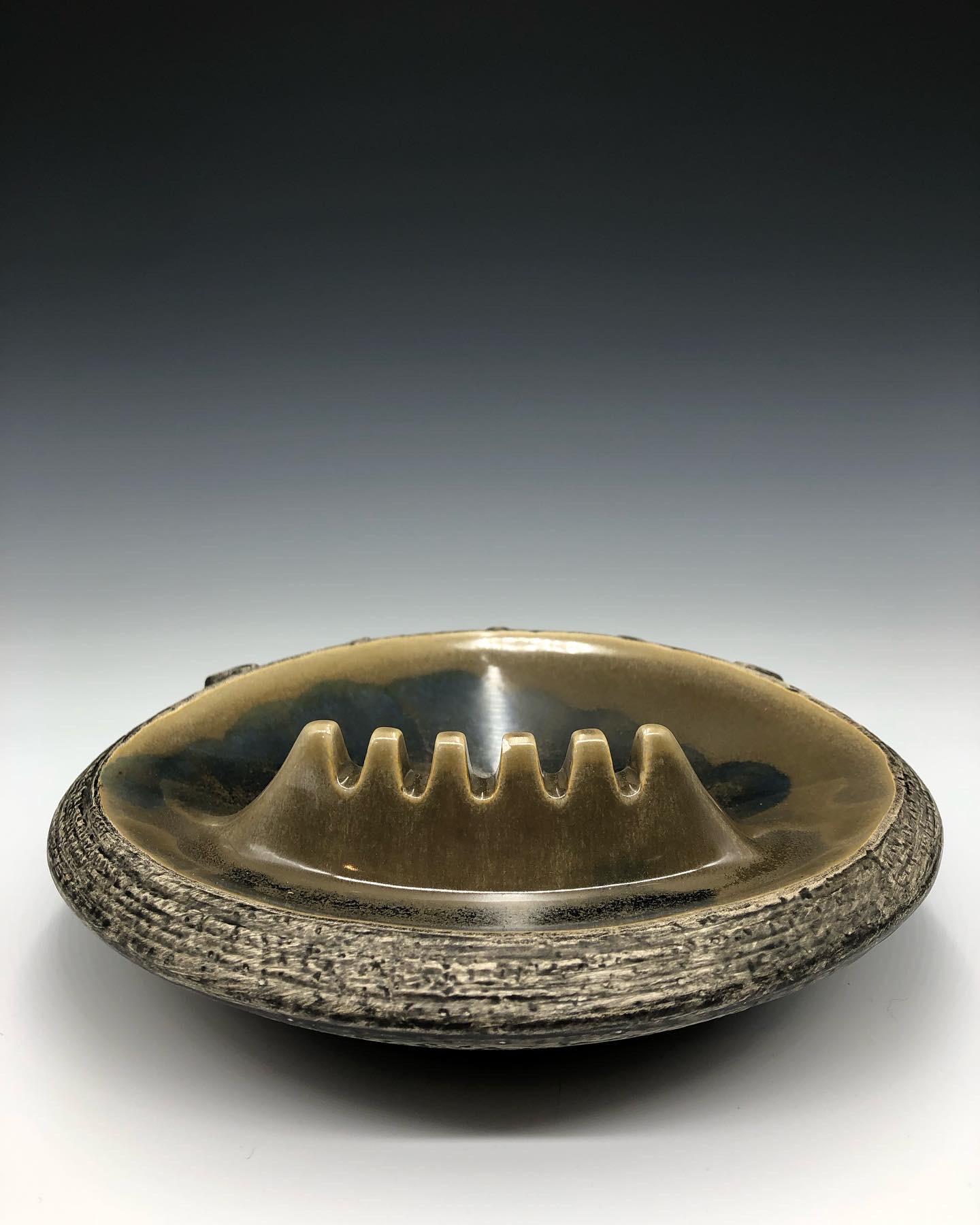 Unknown - Vintage Mid-Century Modern California Blue and Taupe Clam ...