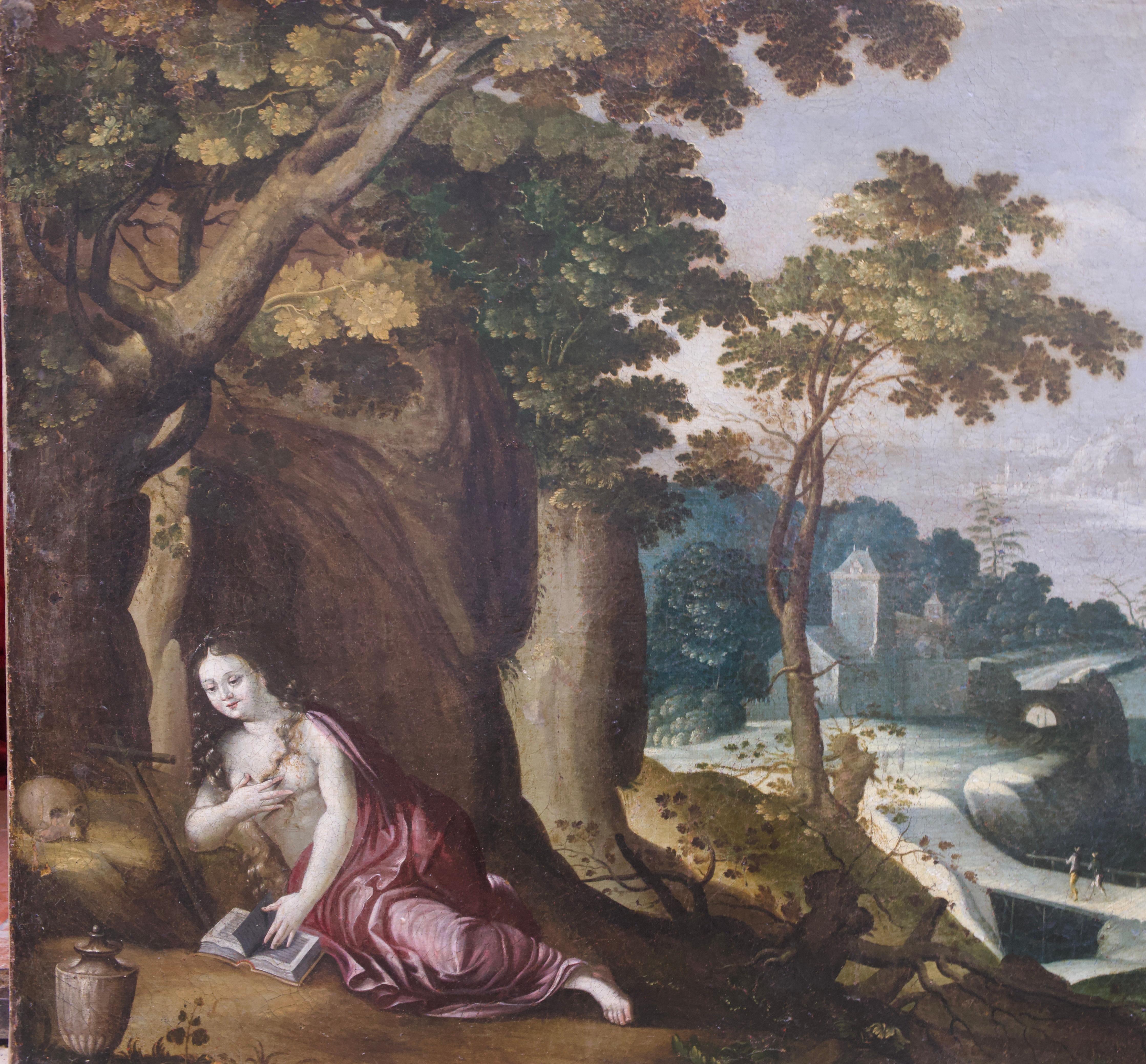 paysage boisé flamand du XVIIe siècle avec château et ville perchée. - Black Portrait Painting par Unknown