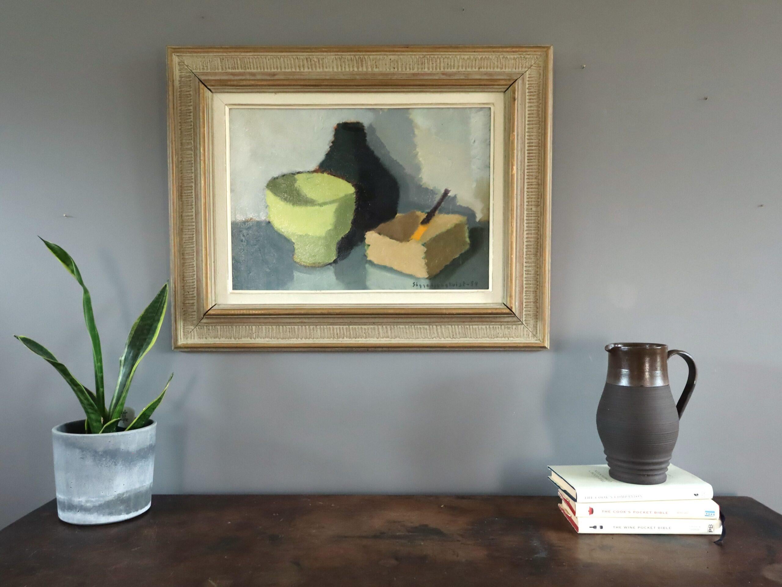 1959 Pittura ad olio su natura morta svedese di metà secolo moderno - And Objects in Conversation - Painting Moderno di Unknown