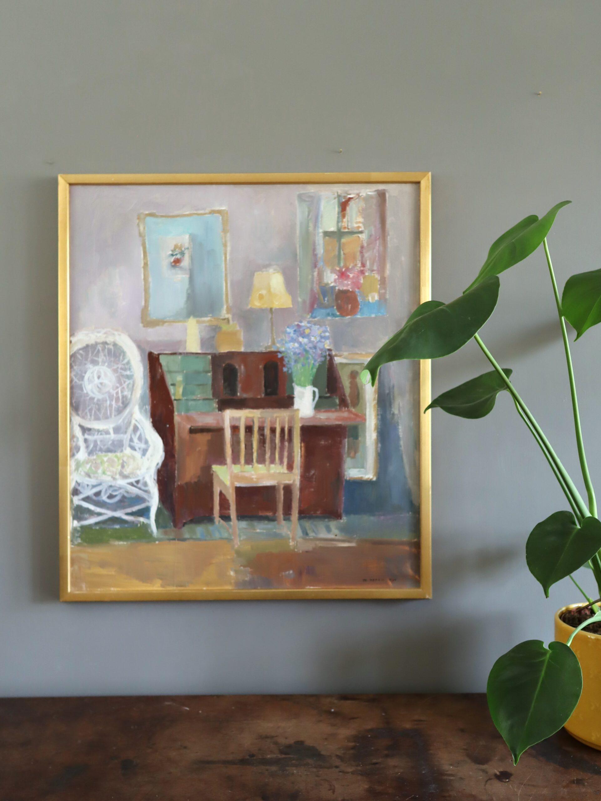 1964 Mid Century Modernes Schwedisches Interieur Ölgemälde - Interieur mit Schreibtisch (Grau), Interior Painting, von Unknown