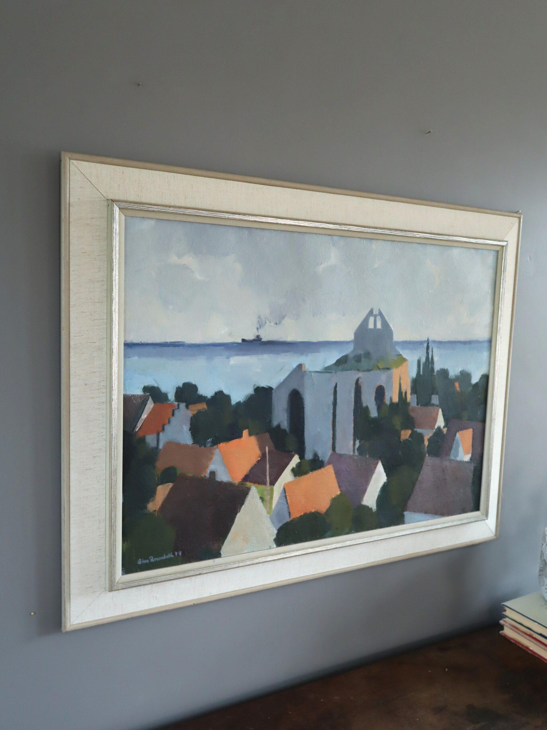 1974 Peinture à l'huile moderniste suédoise d'un paysage côtier - Townes by the Sea - Gris Landscape Painting par Unknown