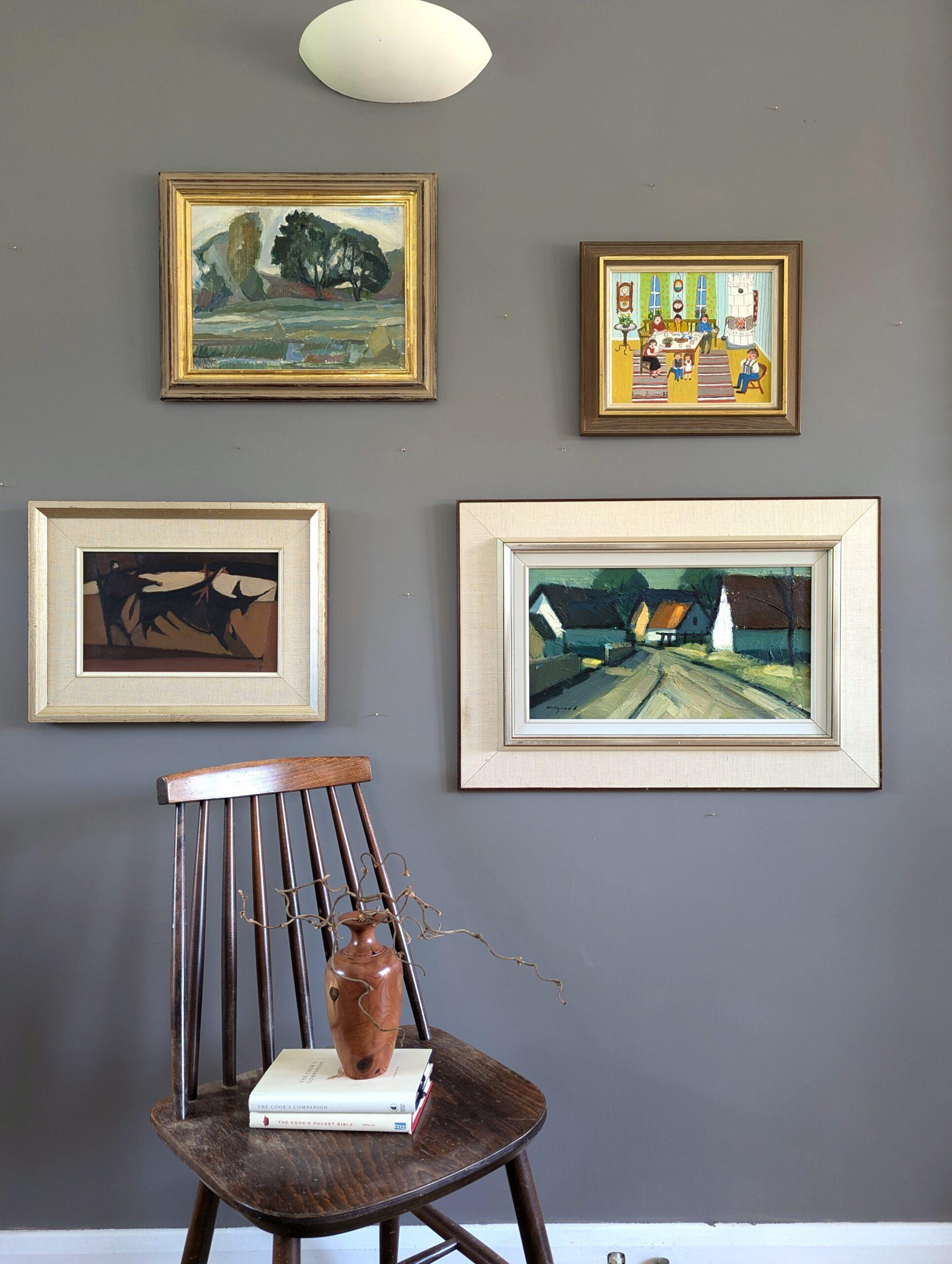 Peinture à l'huile originale d'intérieur - Singing by the Fire, 1982 - Moderne Painting par Unknown