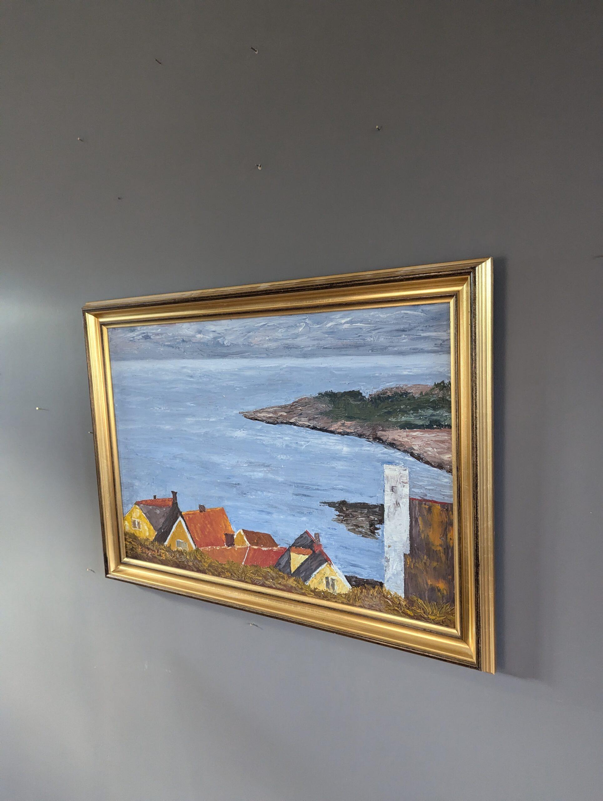 TRANQUILLITÀ COSTIERA
Dimensioni: 46 X 63 cm (cornice inclusa)
Olio su tela

Questa serena composizione che cattura l'essenza di un tranquillo villaggio costiero, è stata eseguita a olio su tela e datata 1996.

Questo paesaggio costiero è