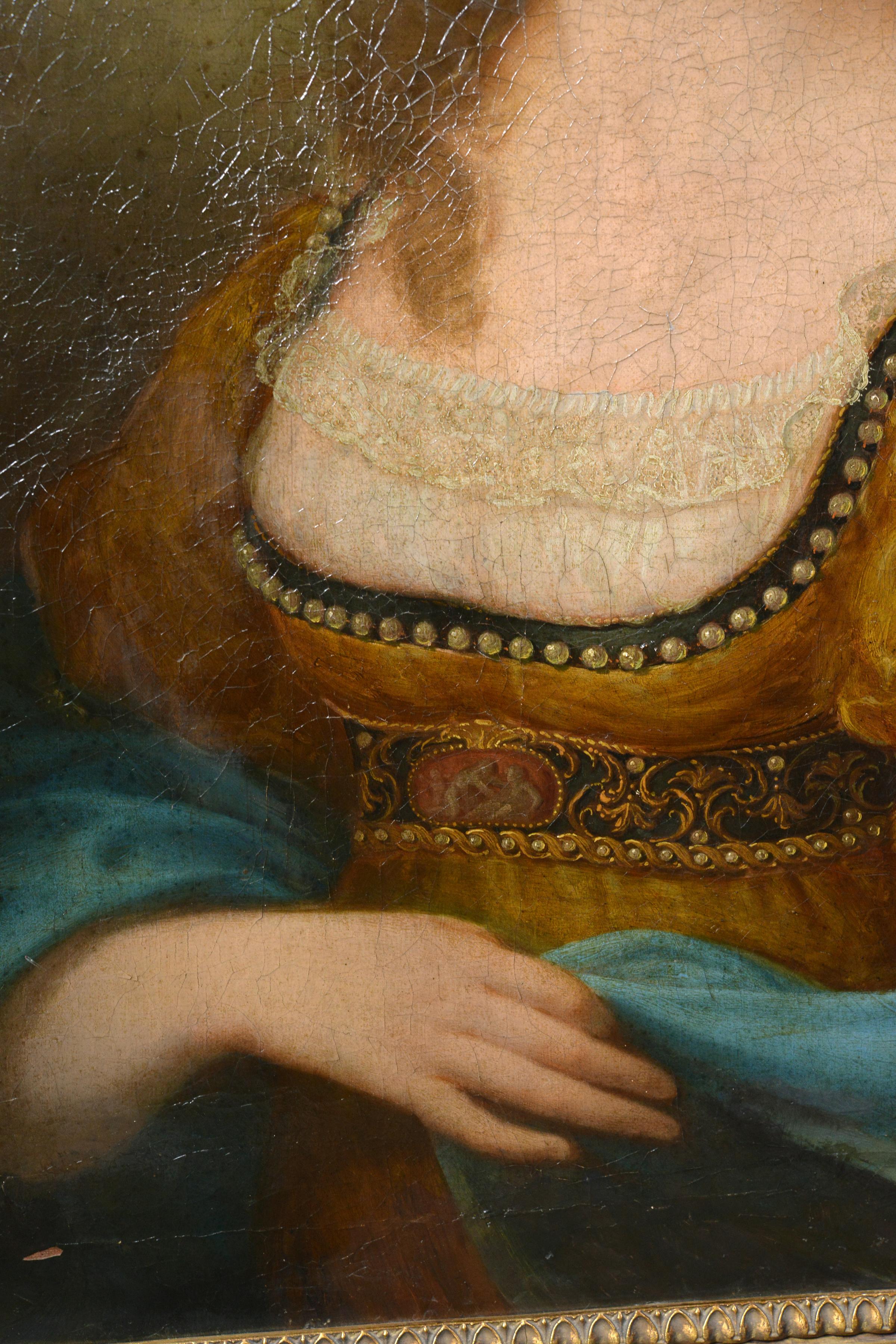 Este cautivador retrato al óleo de finales del siglo XVIII o principios del XIX representa a una misteriosa joven encantadora, pintado por un maestro desconocido pero claramente profesional, presumiblemente francés. El sujeto lleva un elegante