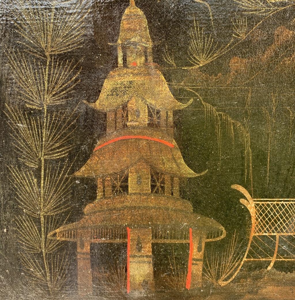 Peintre chinois (XVIIIe siècle) - Scène orientale avec pagode.

42 x 73 cm sans cadre, 52 x 80 cm avec cadre.

Huile sur toile, dans un cadre en bois.

État des lieux : Toile doublée. Bon état de la surface picturale, il y a des signes de