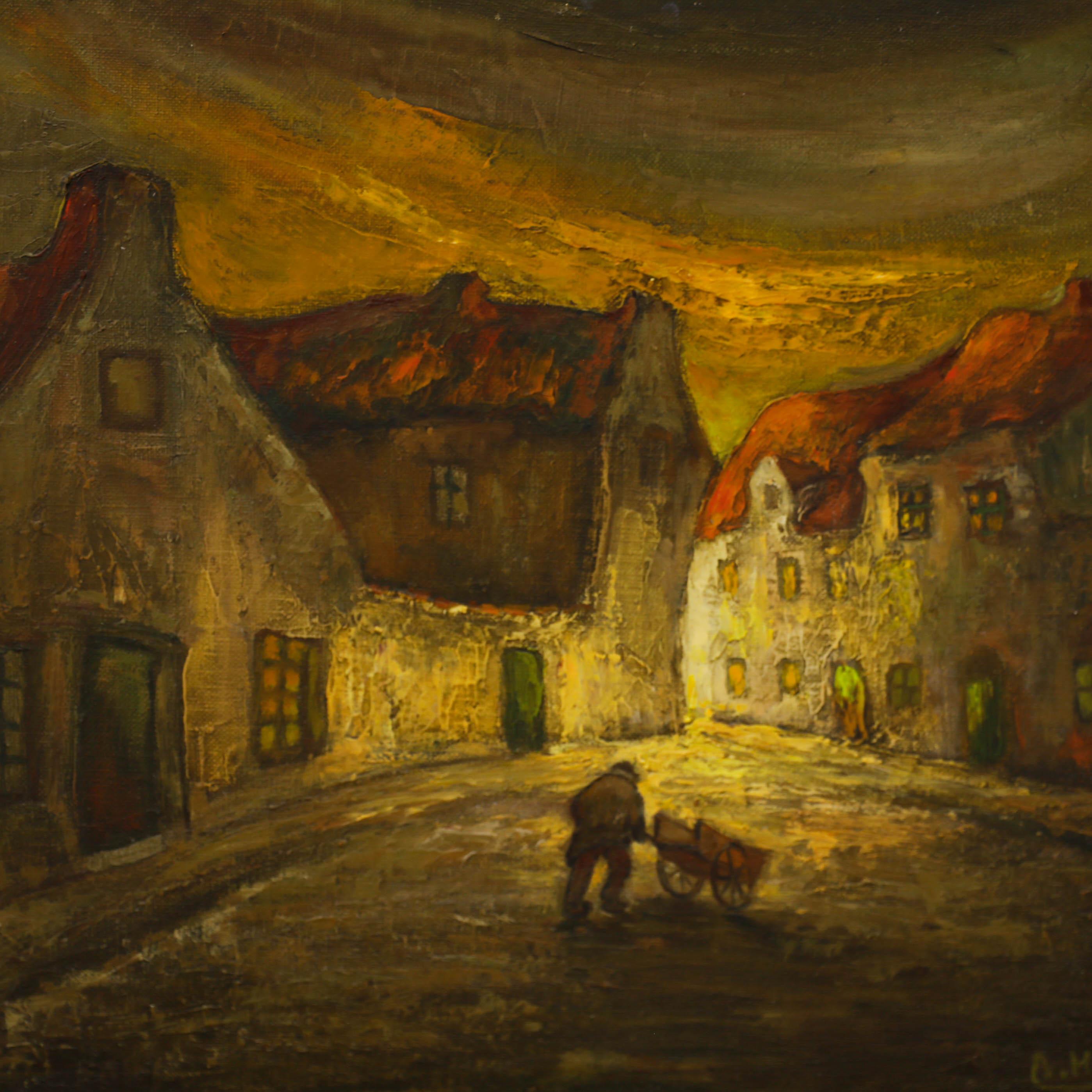 Cette peinture atmosphérique capture une rue de village pittoresque au crépuscule, avec une lumière chaude et dorée illuminant les bâtiments rustiques et le chemin pavé. La composition attire le regard sur une personne seule avec une charrette au