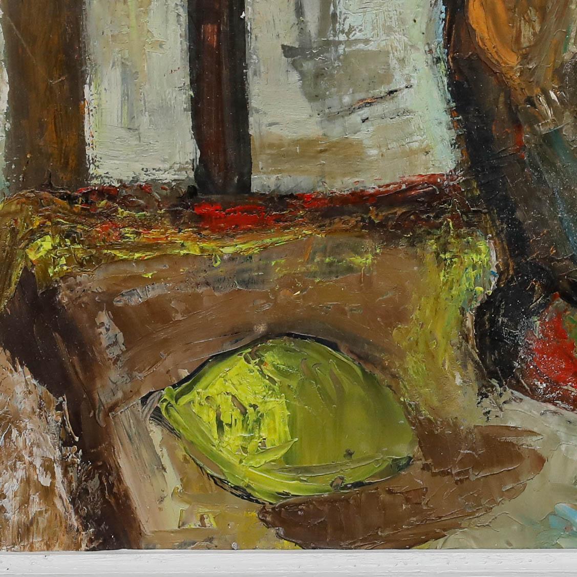 Dieses Stillleben zeigt eine Vase mit Blumen und eine Zitrone, die auf einem Tisch arrangiert sind und mit einer ausdrucksstarken Spachteltechnik wiedergegeben werden. Die Komposition verwendet eine harmonische Palette von Braun-, Gelb- und