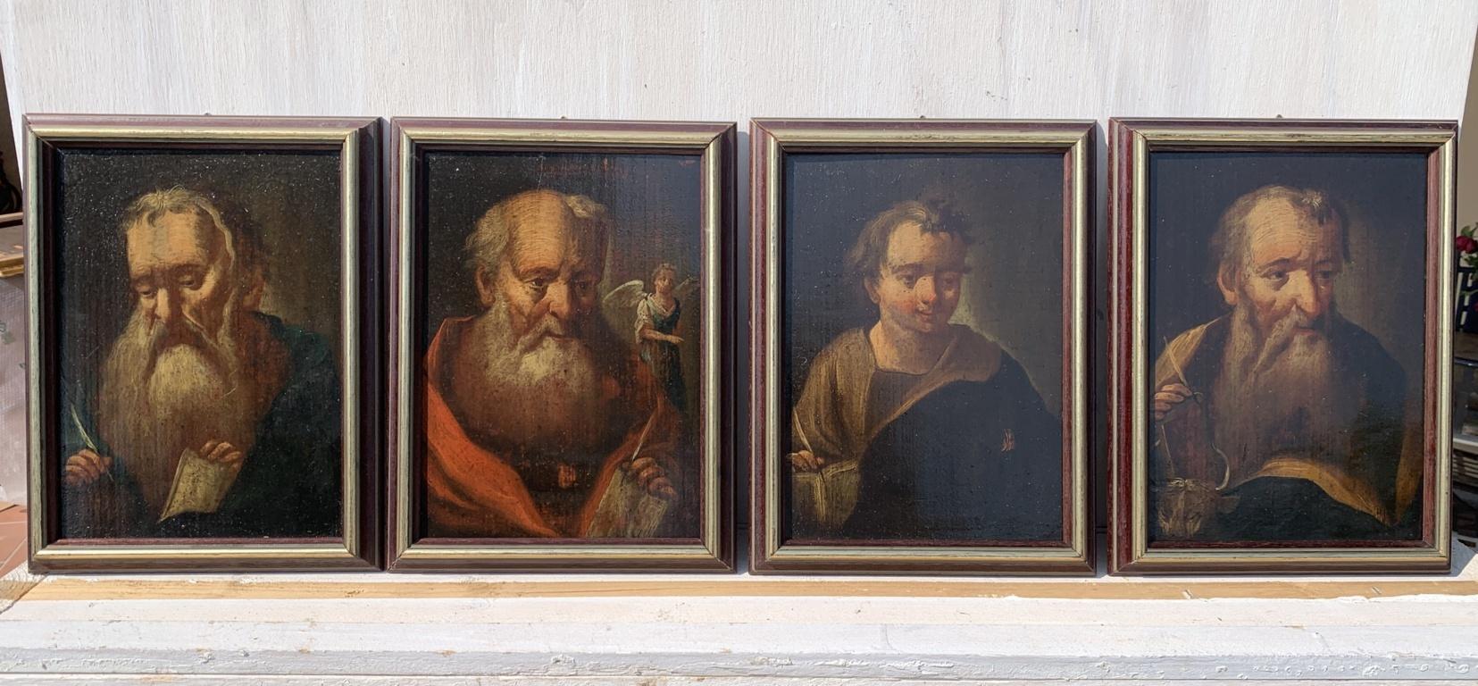 Peintre italien baroque - Ensemble de quatre tableaux de figures du XVIIIe siècle - Évangéliste en vente 2