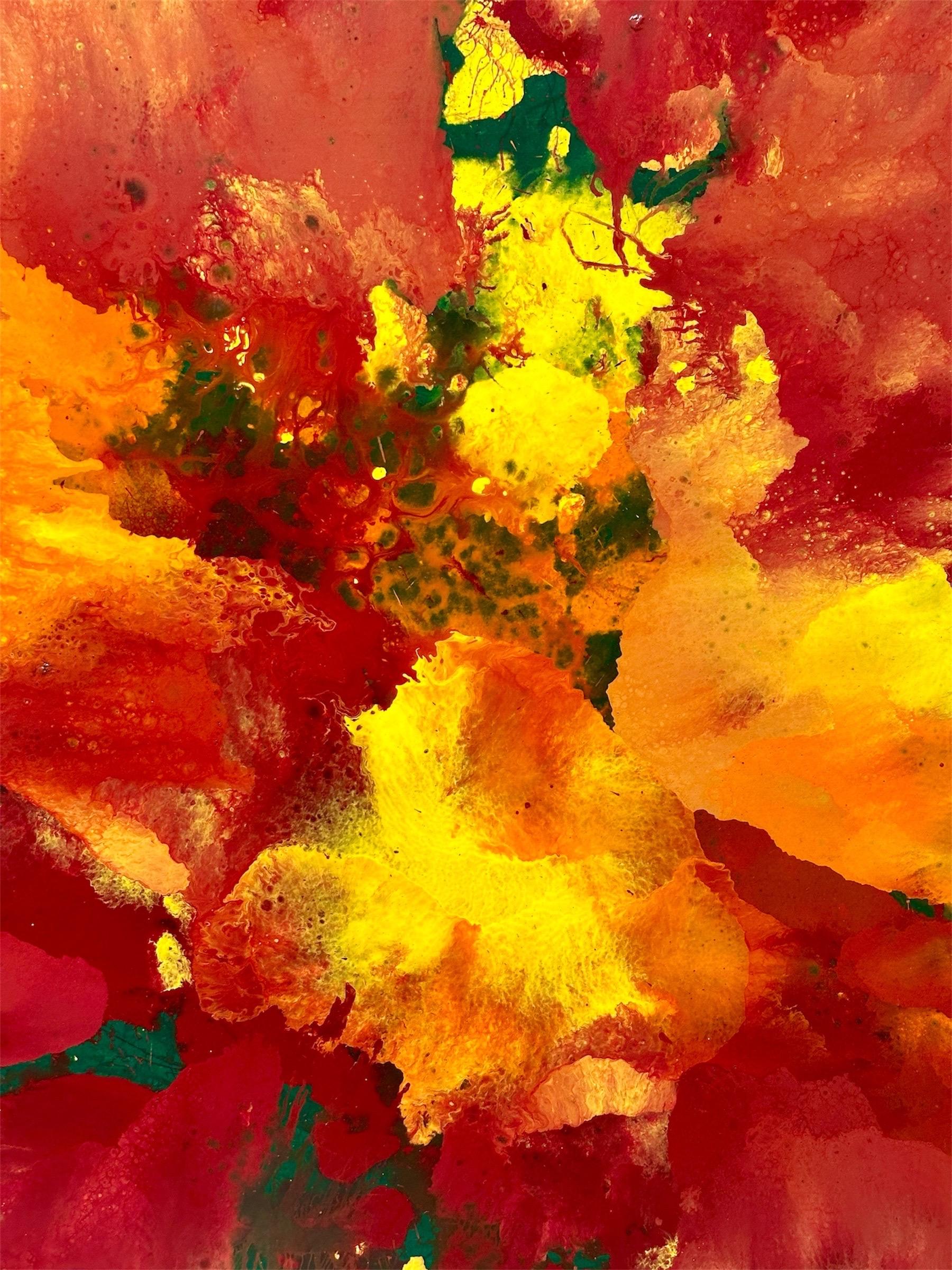 Bold Abstract Painting auf Holzplatte - Rot, Orange und Gelb Kunst im Angebot 1