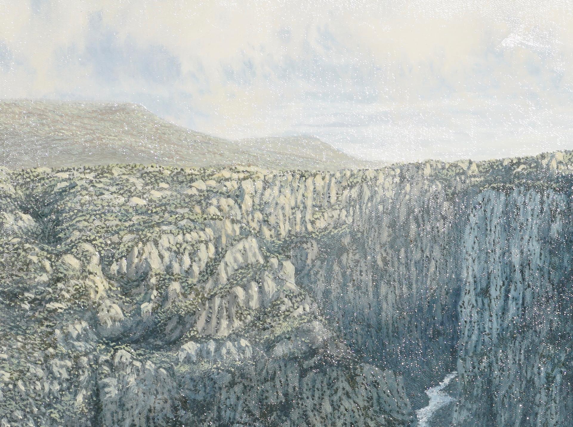 Daniel Kendrick (Texas ; 1948) peinture à l'huile sur toile du canyon de Great Divide avec le rayon du soleil levant atteignant le plateau pour saturer la rosée du feuillage du dessert. Exécuté en 2011.

Toile : 16 x 20 pouces
Encadré : 21 x 25