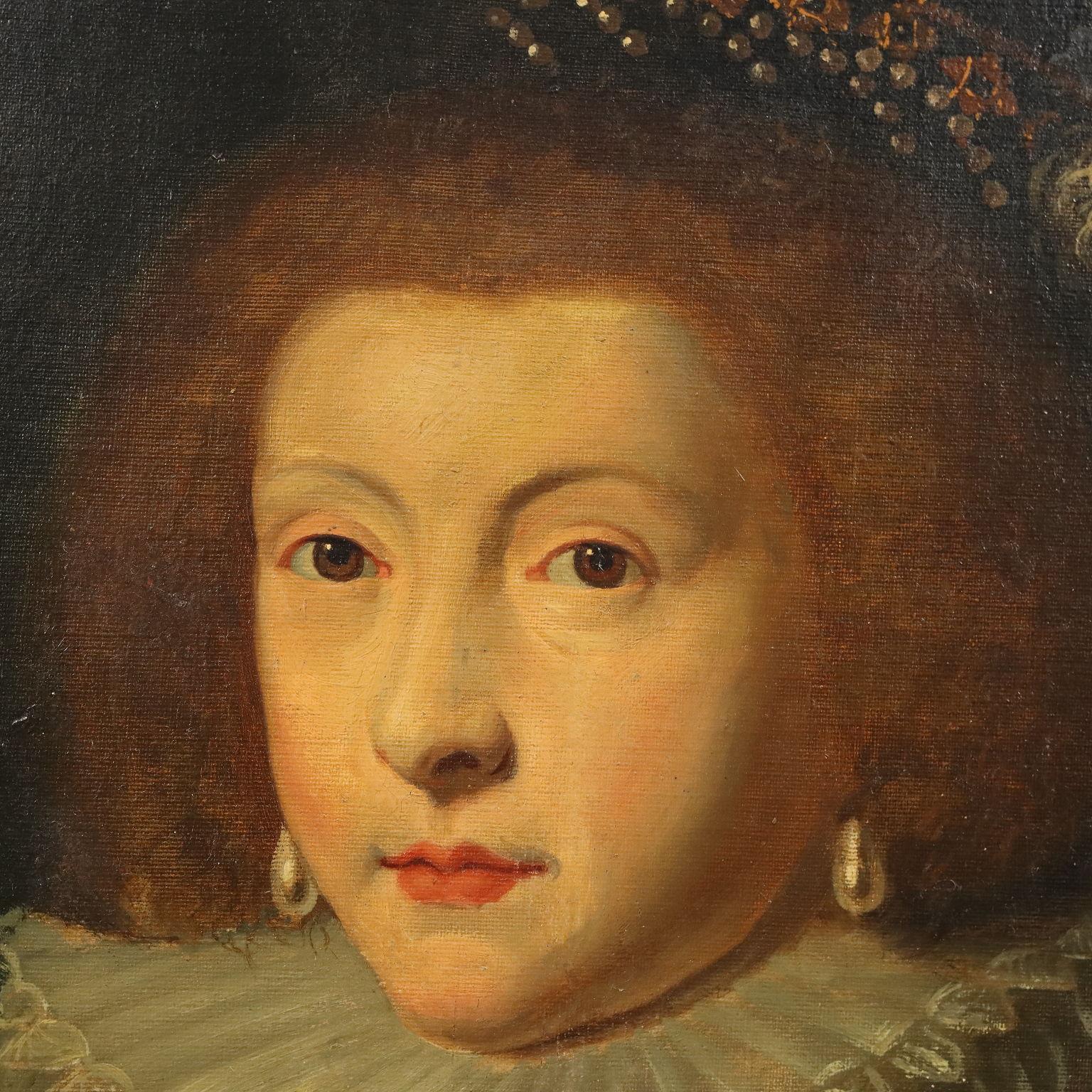 Olio su tela.
L'opera, dipinta seguendo lo stile della pittura spagnola di inizio '600, è in realtà di fine '800.
Ritrae una nobildonna che indossa la gorgiera, il colletto pieghettato, rigido e decorativo, tipico dell'abbigliamento sia maschile che