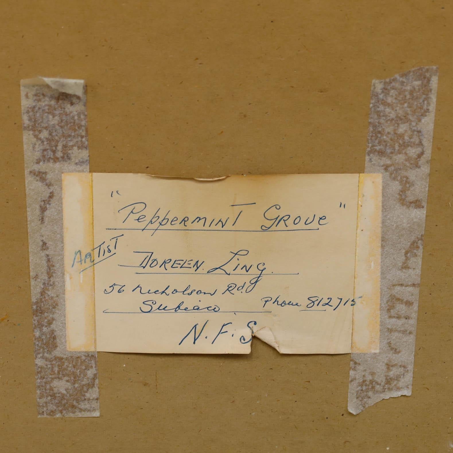 Une charmante étude à l'huile représentant Peppermint Grove en Australie. Signé. Label de l'artiste avec titre au verso. Présenté dans un cadre doré. Sur toile.