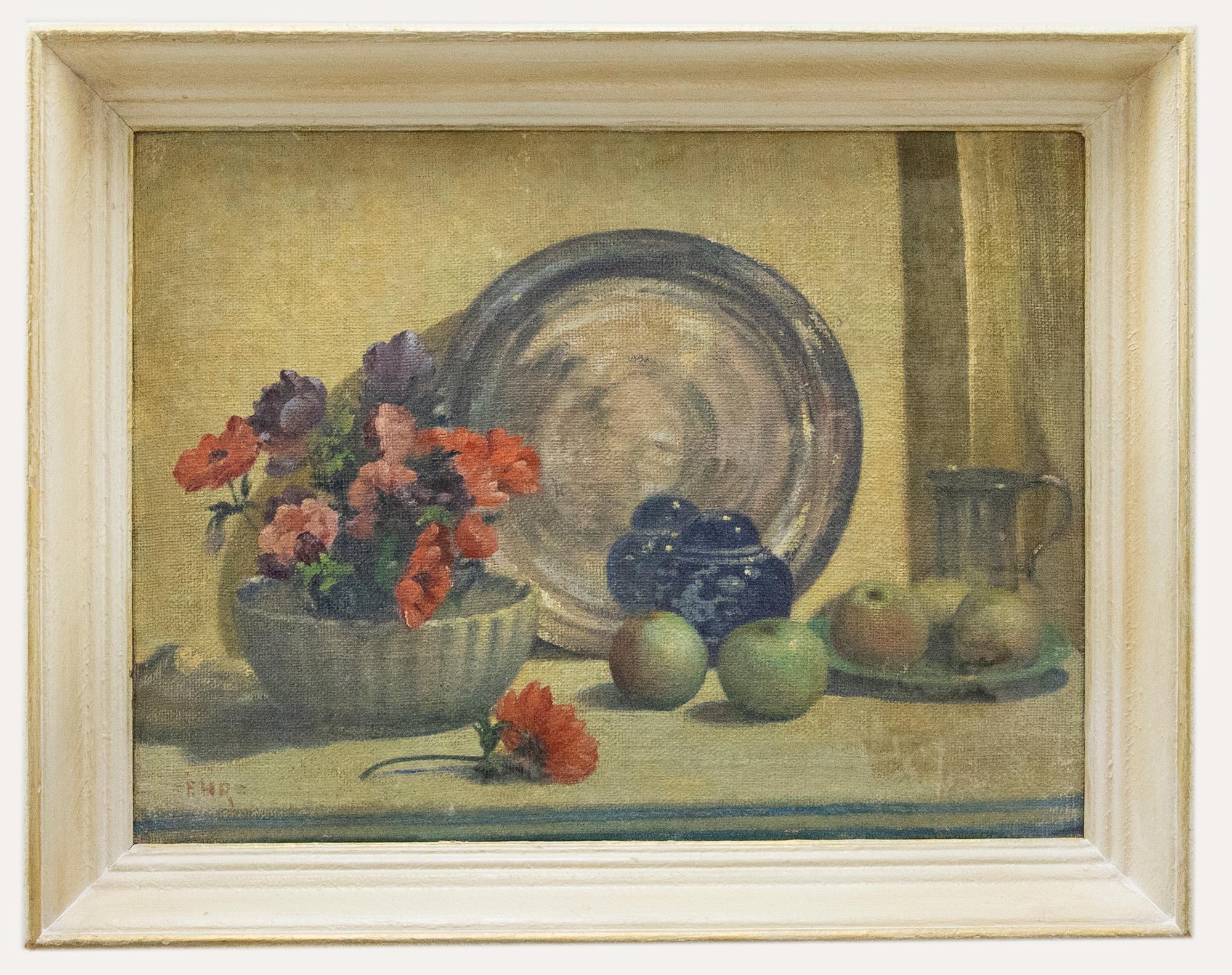 Still-Life Painting Unknown - E H R - Huile encadrée du milieu du 20e siècle, Nature morte d'objets fors et de fruits en céramique