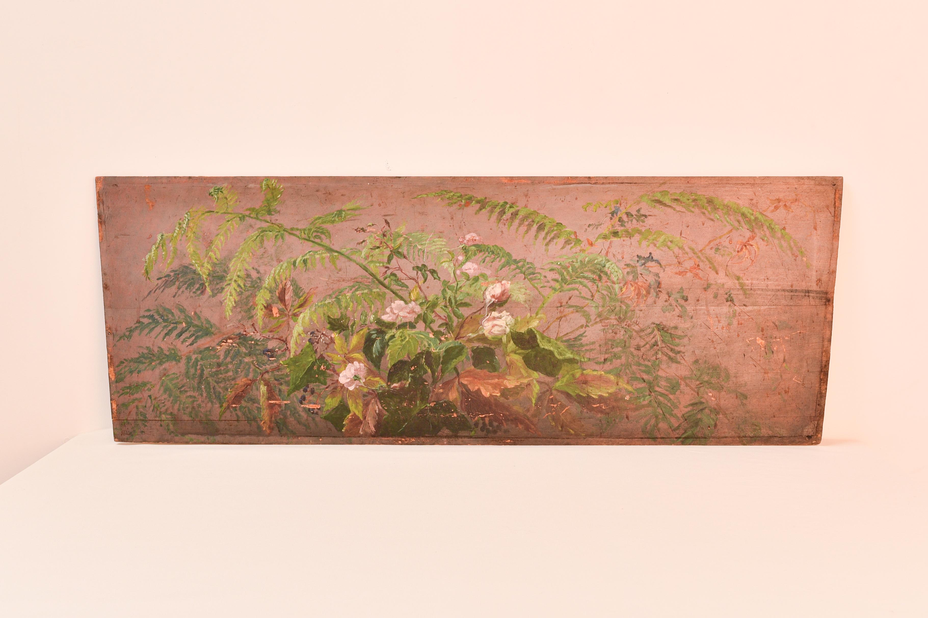 Figurative Painting Unknown - Panneau de bois peint à la main en forme de trapèze avec des motifs floraux, début du 20e siècle 