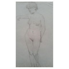 Esquisse de portrait au graphite d'une femme nue, debout, de face