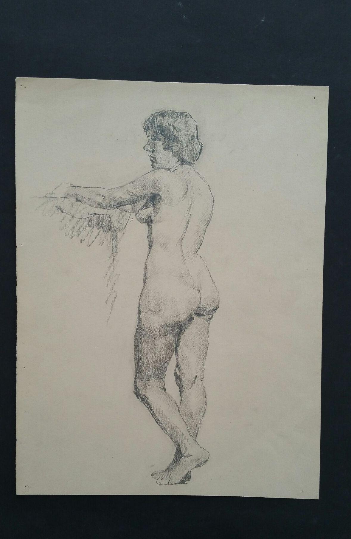 Esquisse de portrait au graphite d'une femme debout - Painting de Unknown