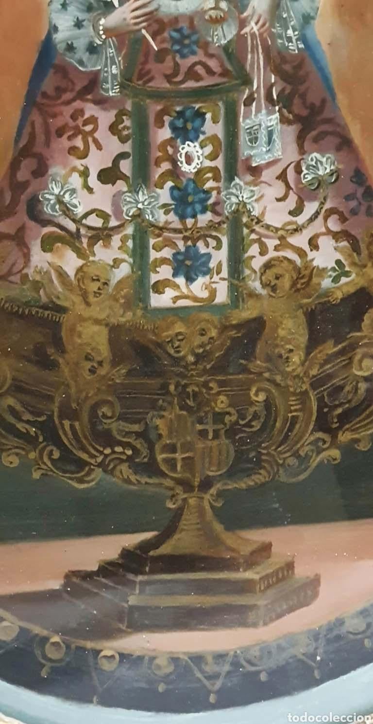 Escuela Colonial Siglo XVIII - XIX  Óleo sobre cristal  - Virgen con niño. - Old Masters Painting by Unknown