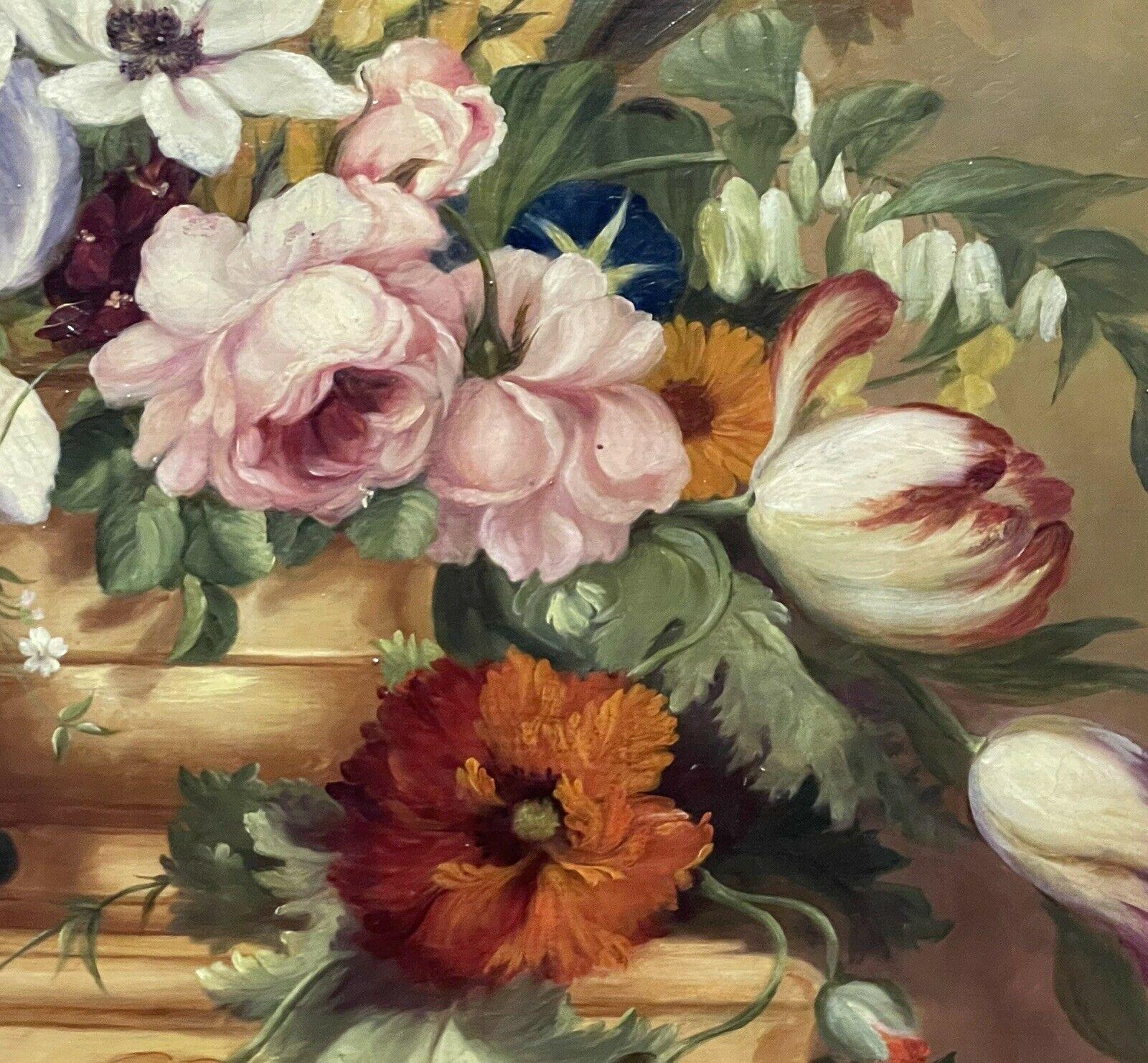 FINE ENGLISH CLASSICAL STILL LIFE OIL PAINTING - ORNATE FLOWERS IN VASE/ PLINTH - Victorian Painting by Unknown