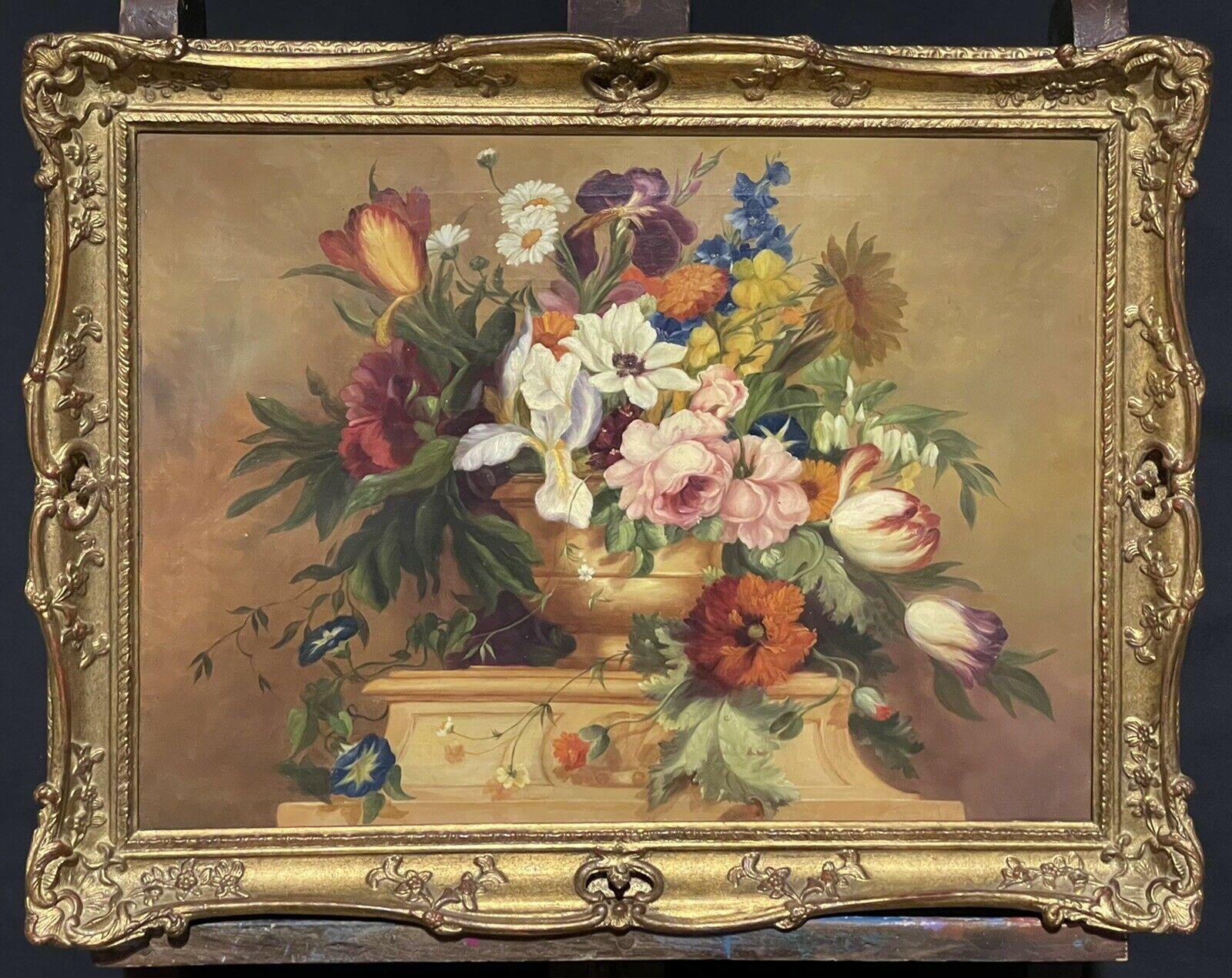 Unknown Still-Life Painting - FINE ENGLISH CLASSICAL STILL LIFE OIL PAINTING - ORNATE FLOWERS IN VASE/ PLINTH
