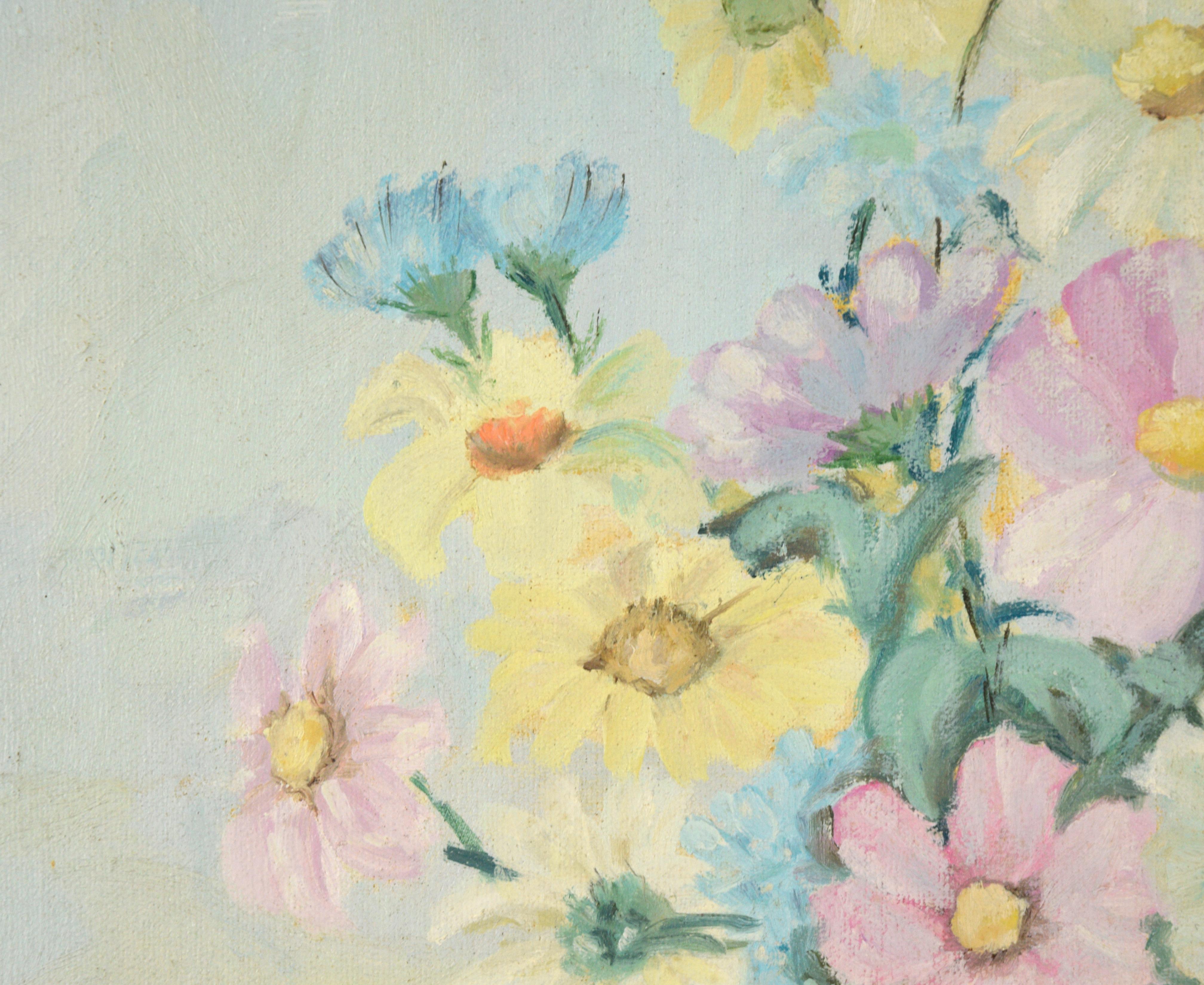Nature morte florale avec panier français de pommes et pichet en étain Impressionnisme - Beige Still-Life Painting par Unknown