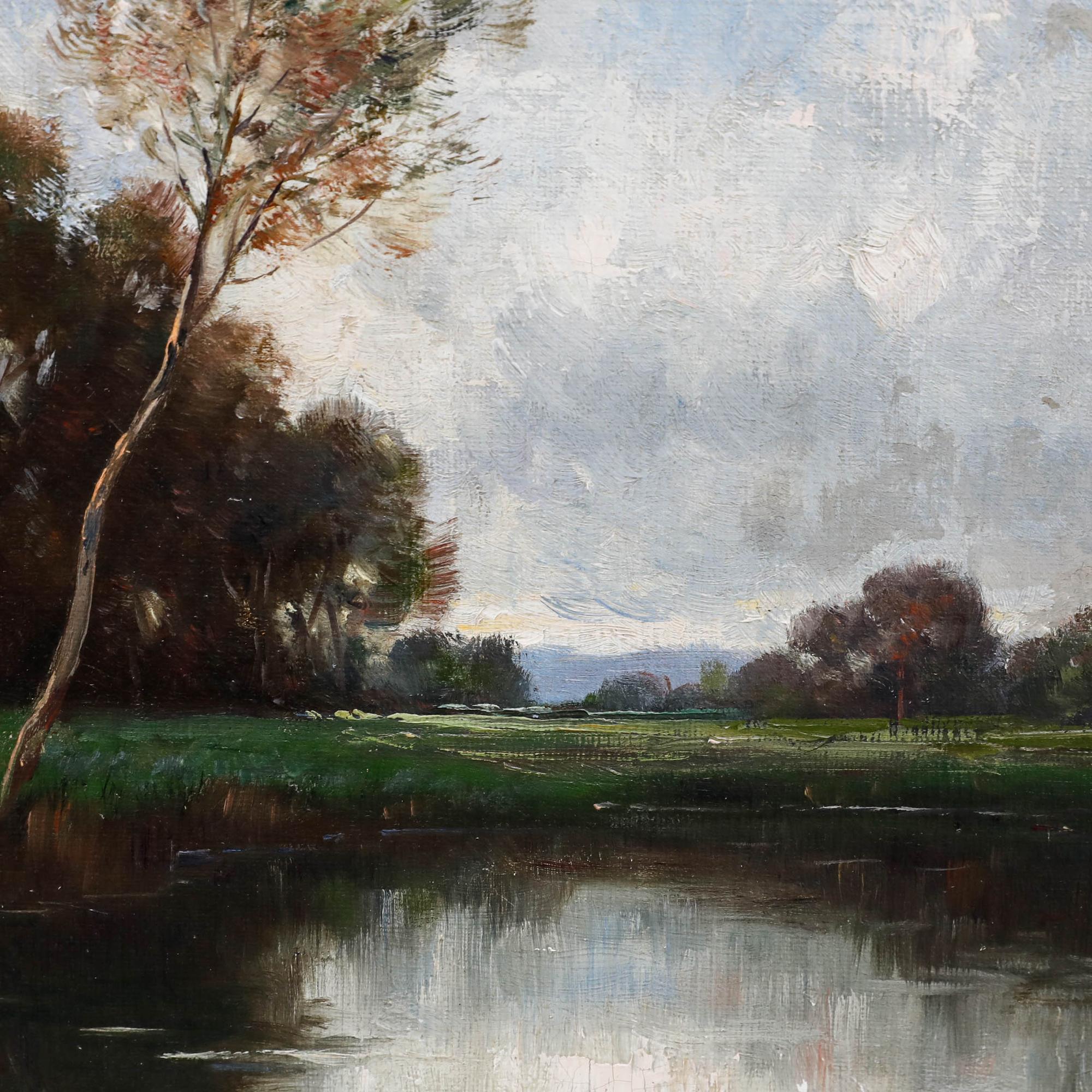 Ein Baum überragt einen stillen See in dieser ruhigen Landschaft, die ungewöhnlicherweise im Hochformat gemalt wurde. Monogrammiert und datiert unten rechts. Gut präsentiert in einem verzierten Gold-Effekt-Rahmen mit Blattmuster laufen. Auf Leinwand