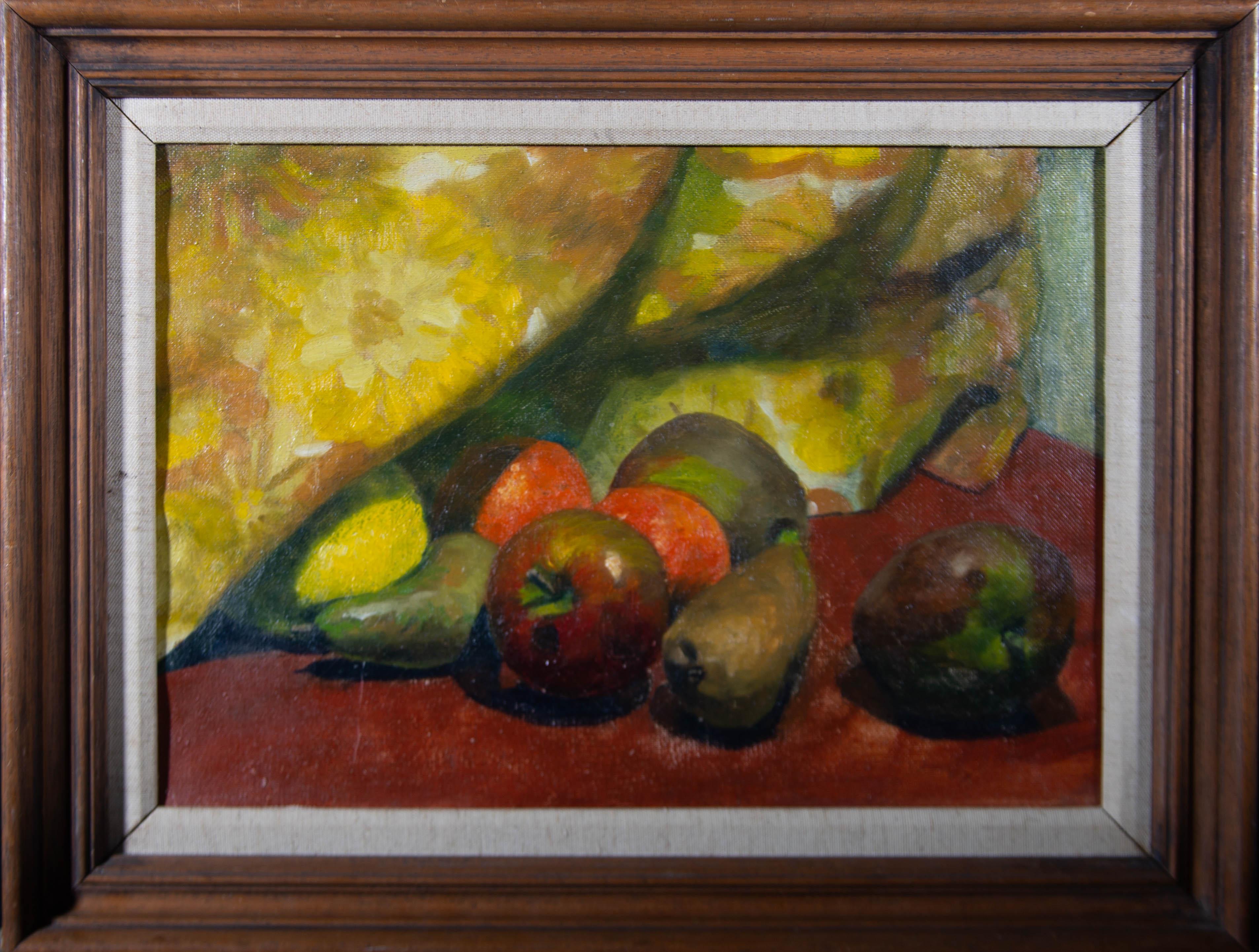 Still-Life Painting Unknown - Huile encadrée du 20ème siècle - Nature morte de fruits sous un rideau